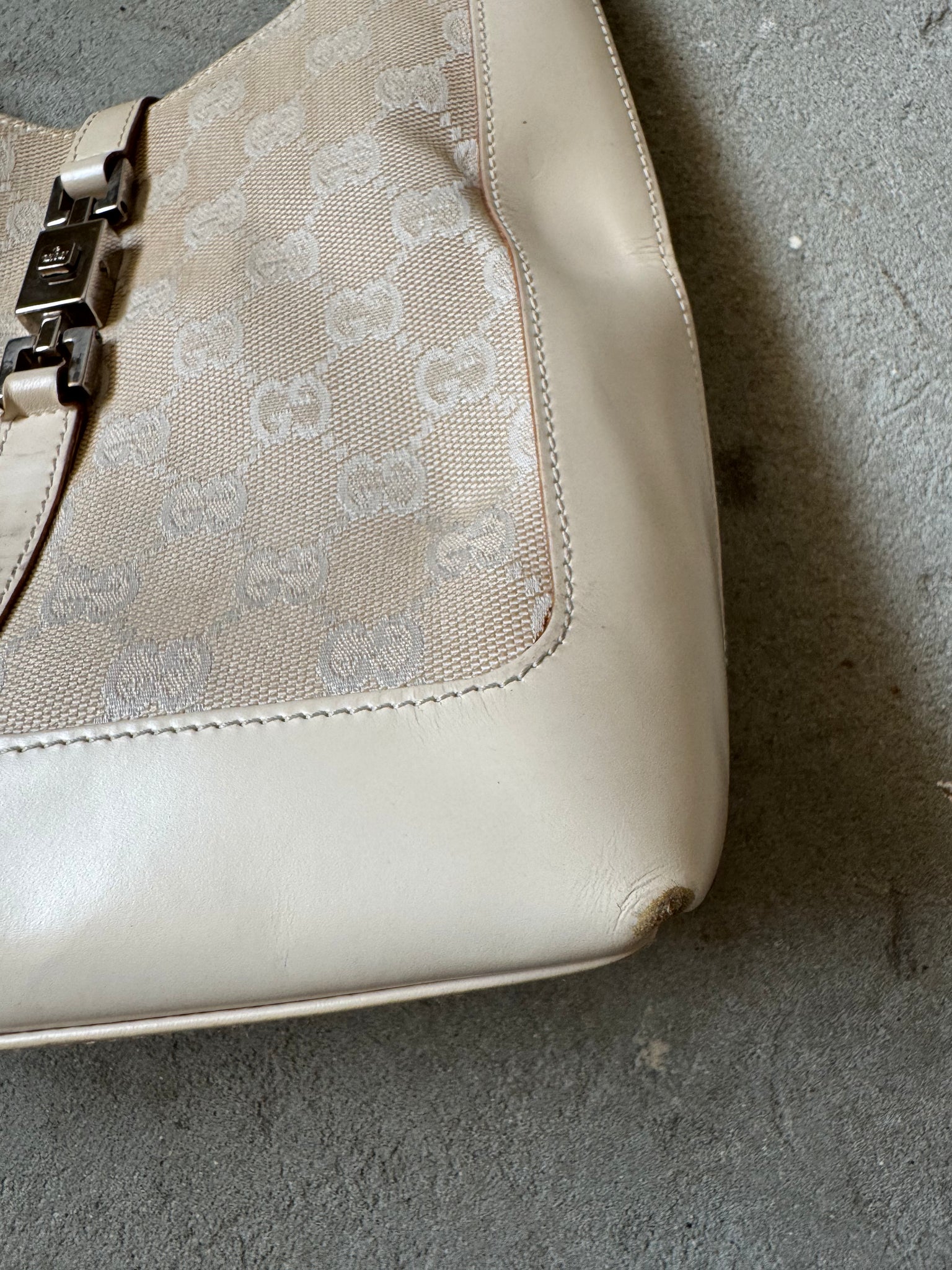 Gucci GG Canvas Jackie Shoulder Bag White/White
