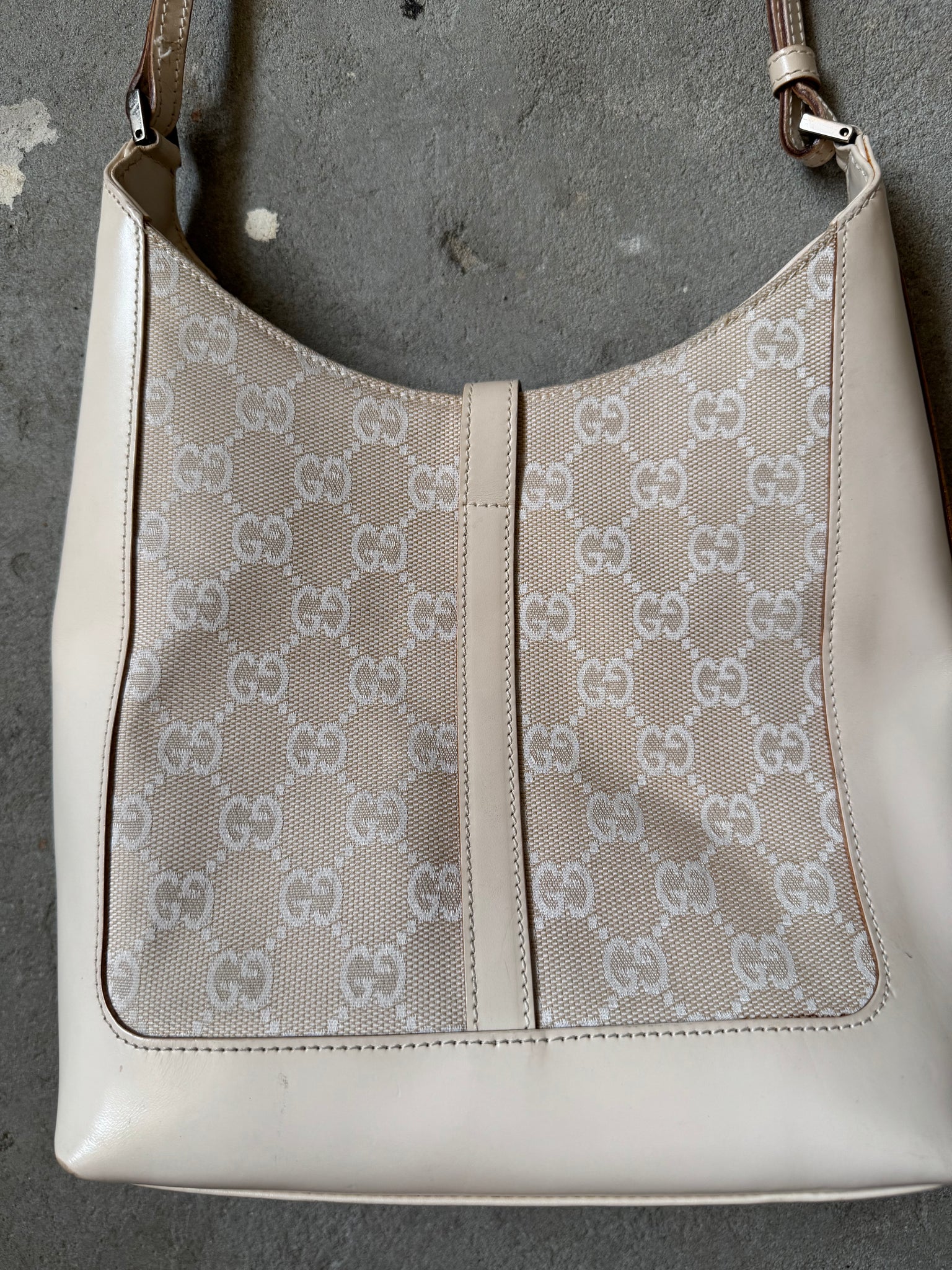 Gucci GG Canvas Jackie Shoulder Bag White/White