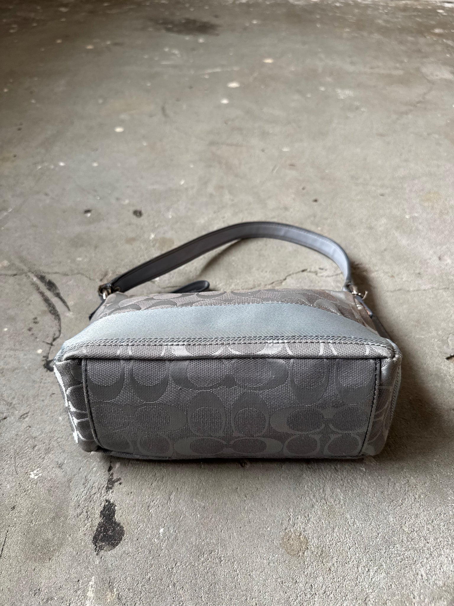 Coach Signature Chelsea Stripe Shoulder Bag Blue