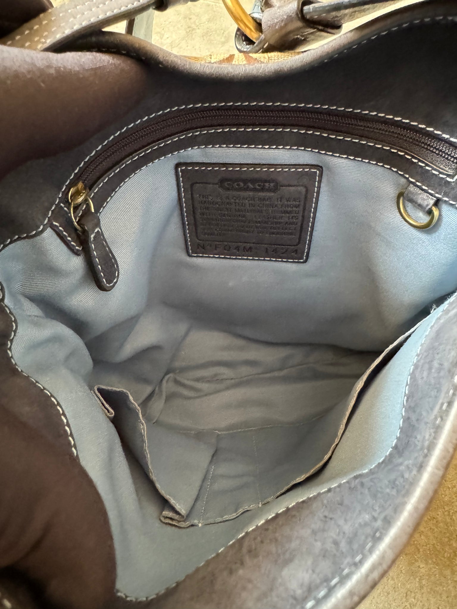 Coach Signature Pattern Clip Shoulder Bag Beige