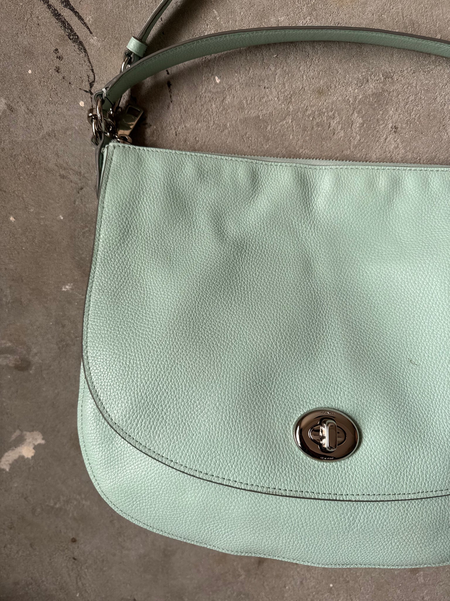 Coach 2Way Hobo Pebbled Turnlock Shoulder Bag Mint Green