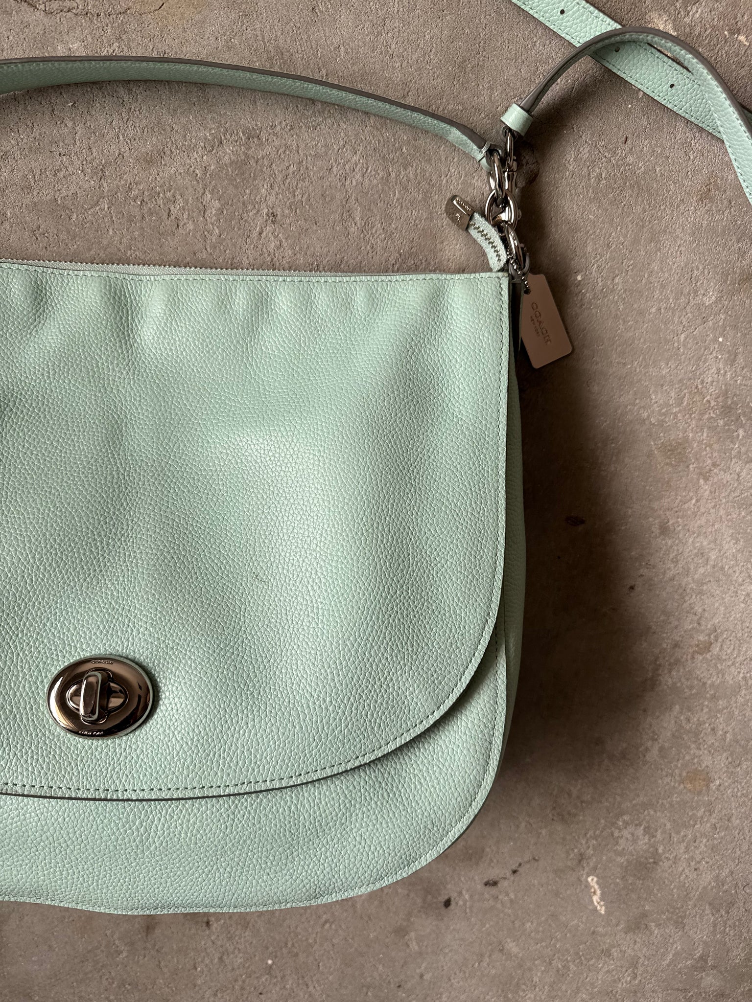 Coach 2Way Hobo Pebbled Turnlock Shoulder Bag Mint Green