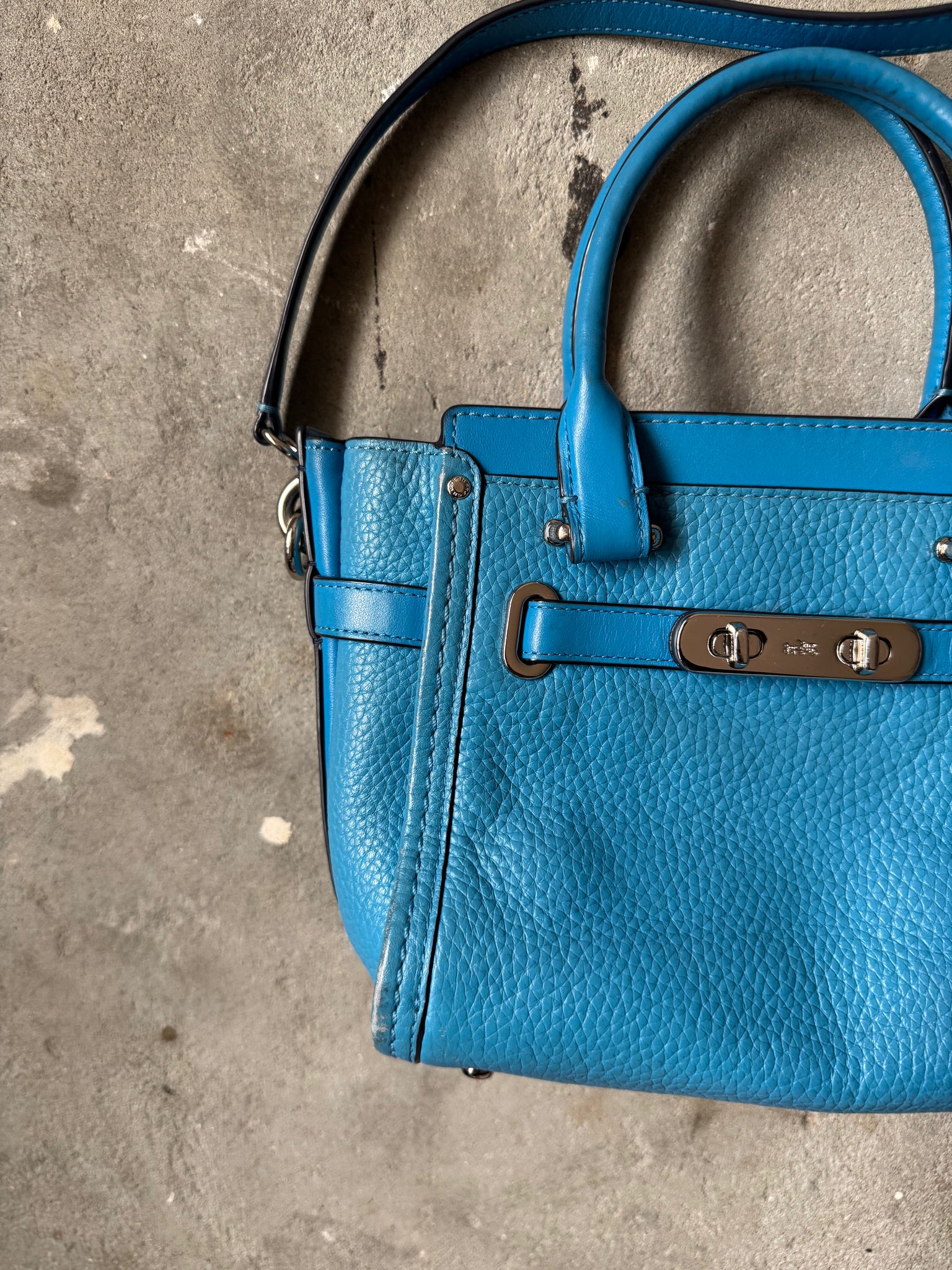 Coach 2Way Swagger 21 Satchel HandBag Blue
