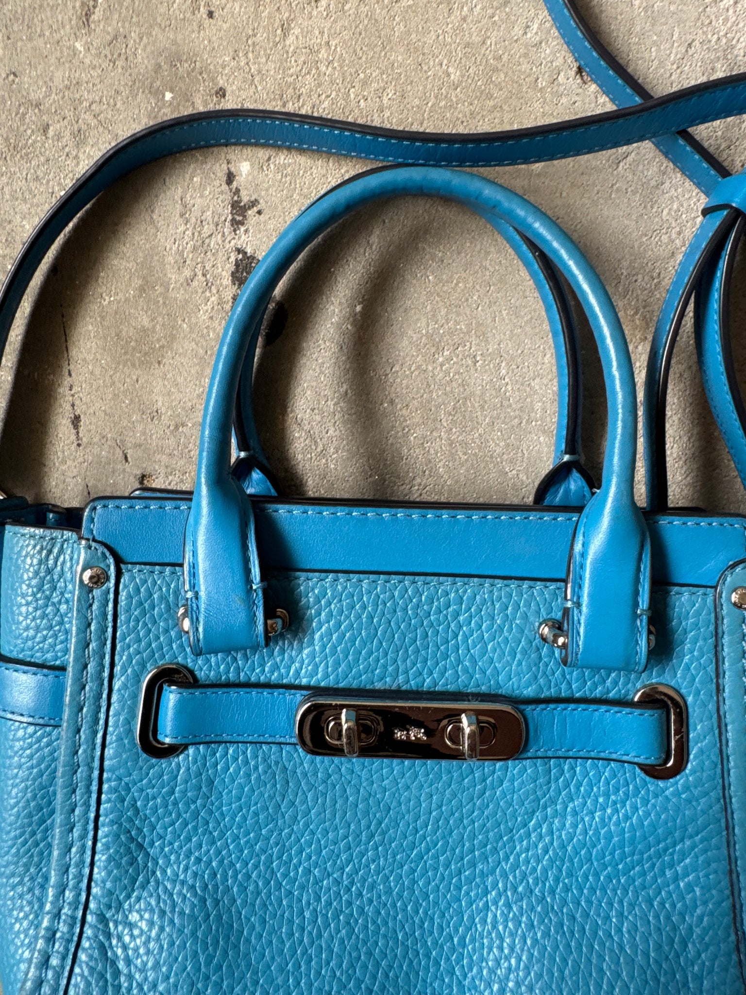Coach 2Way Swagger 21 Satchel HandBag Blue