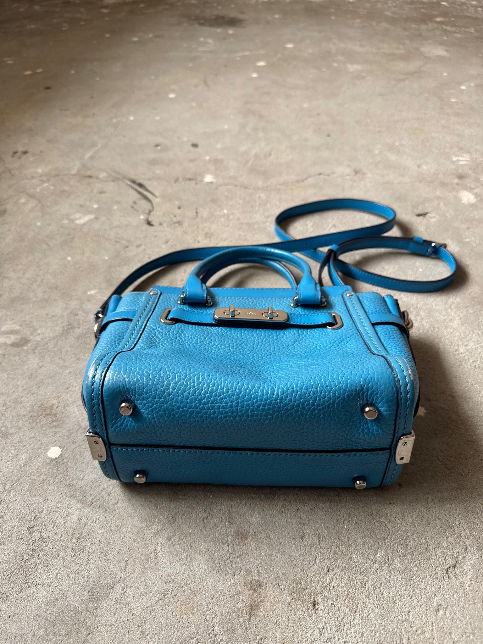 Coach 2Way Swagger 21 Satchel HandBag Blue