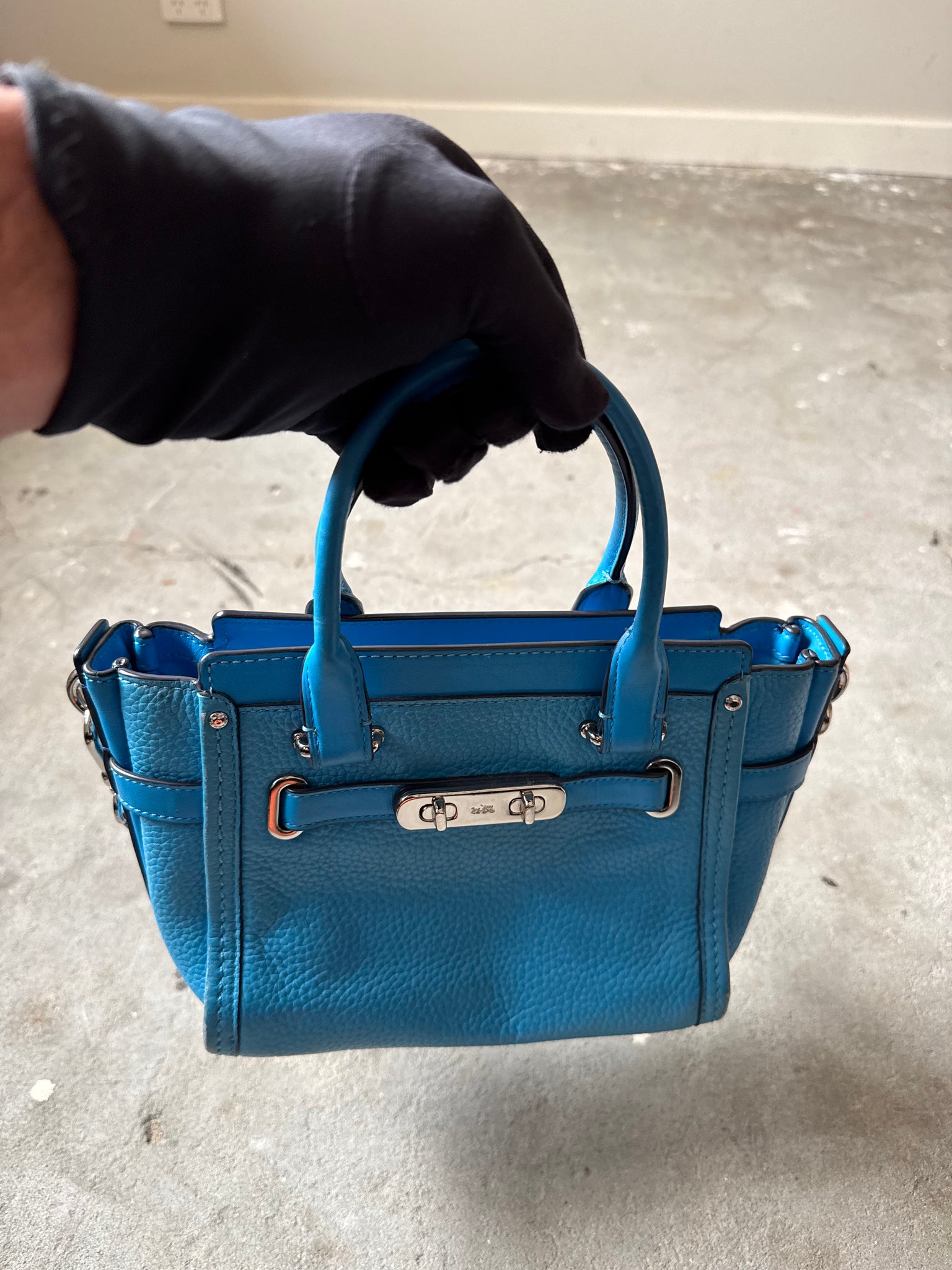 Coach 2Way Swagger 21 Satchel HandBag Blue
