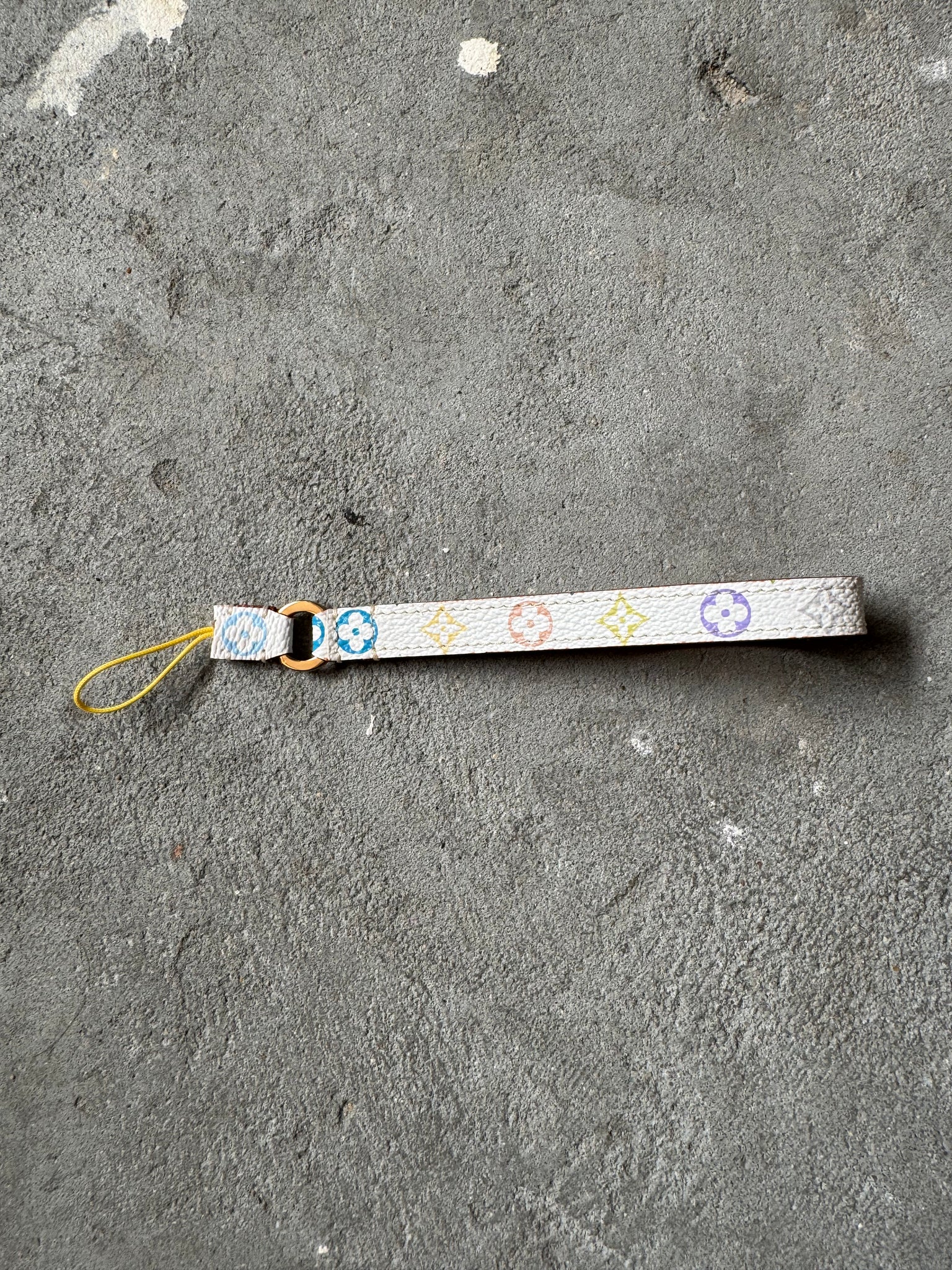 Louis Vuitton Murakami Monogram Multicolor Keychain White