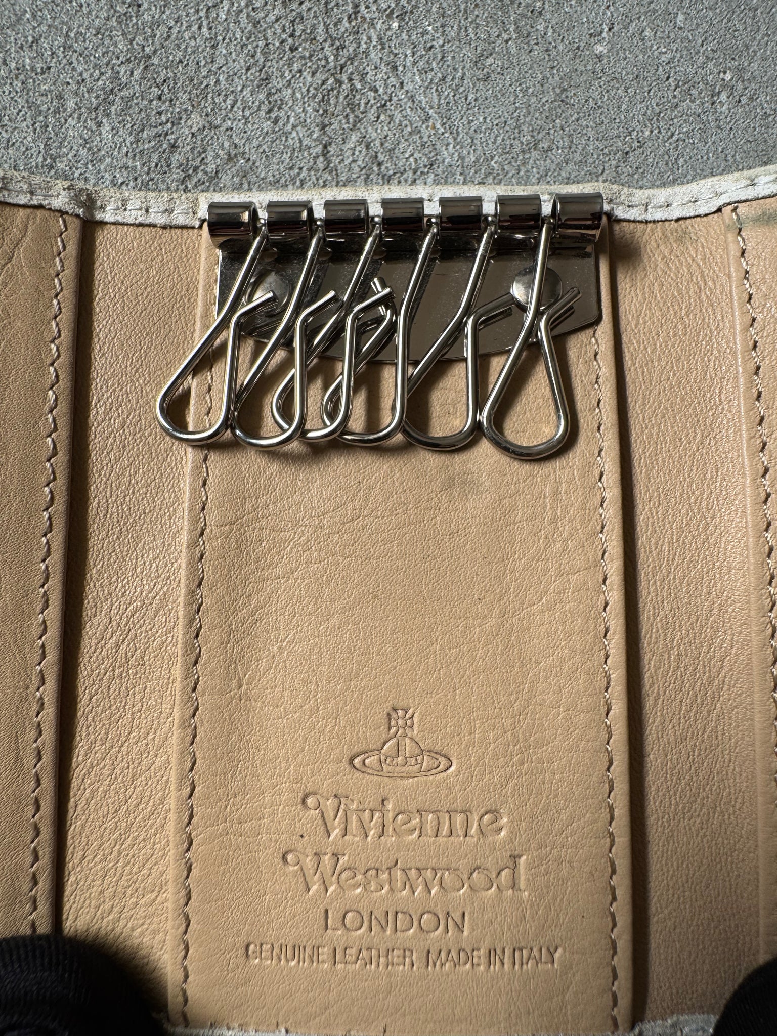 Vivienne Westwood 6 Key Case Wallet White