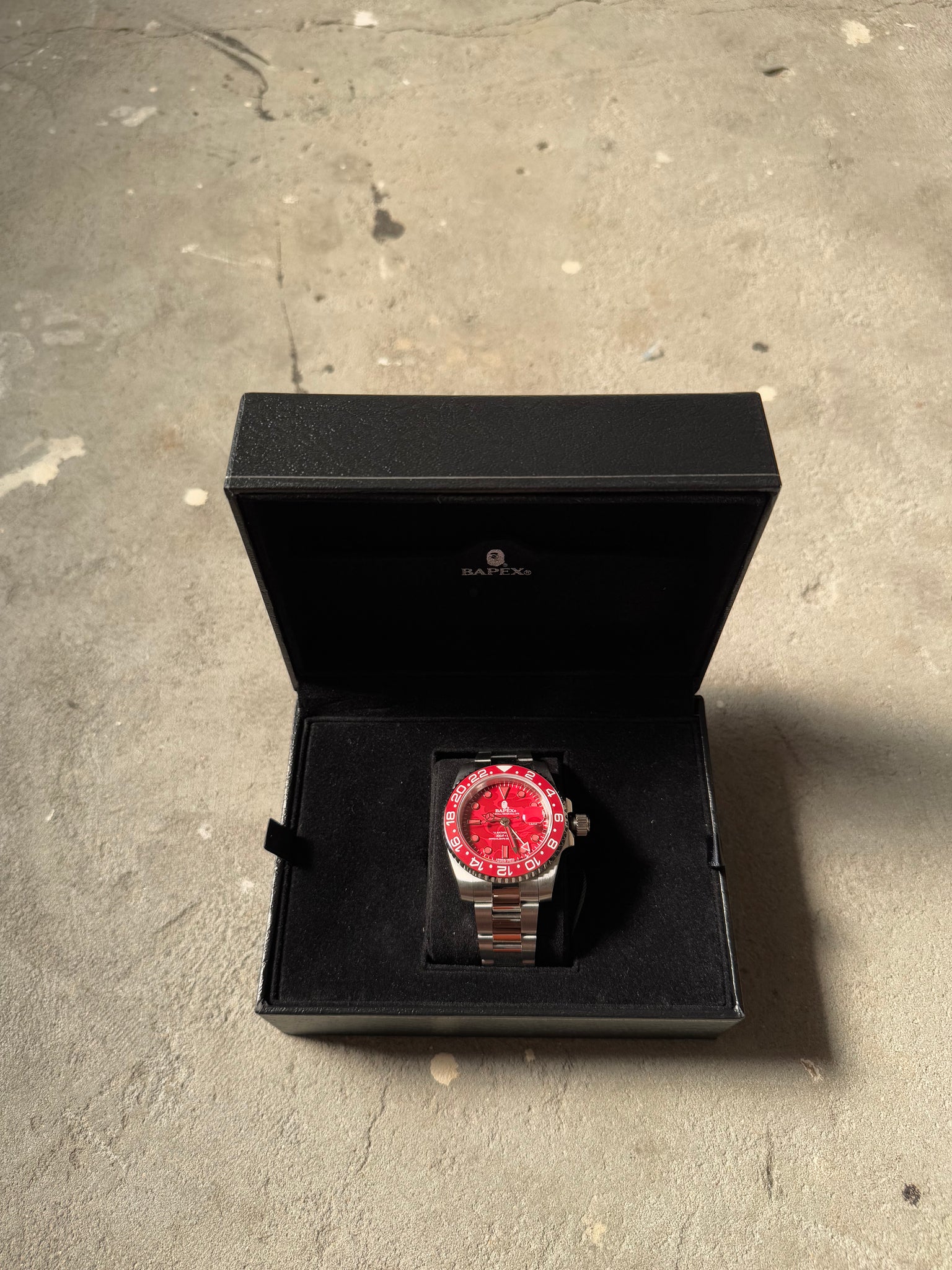 BapeX Classic Type 2 Camo Watch Silver/Red