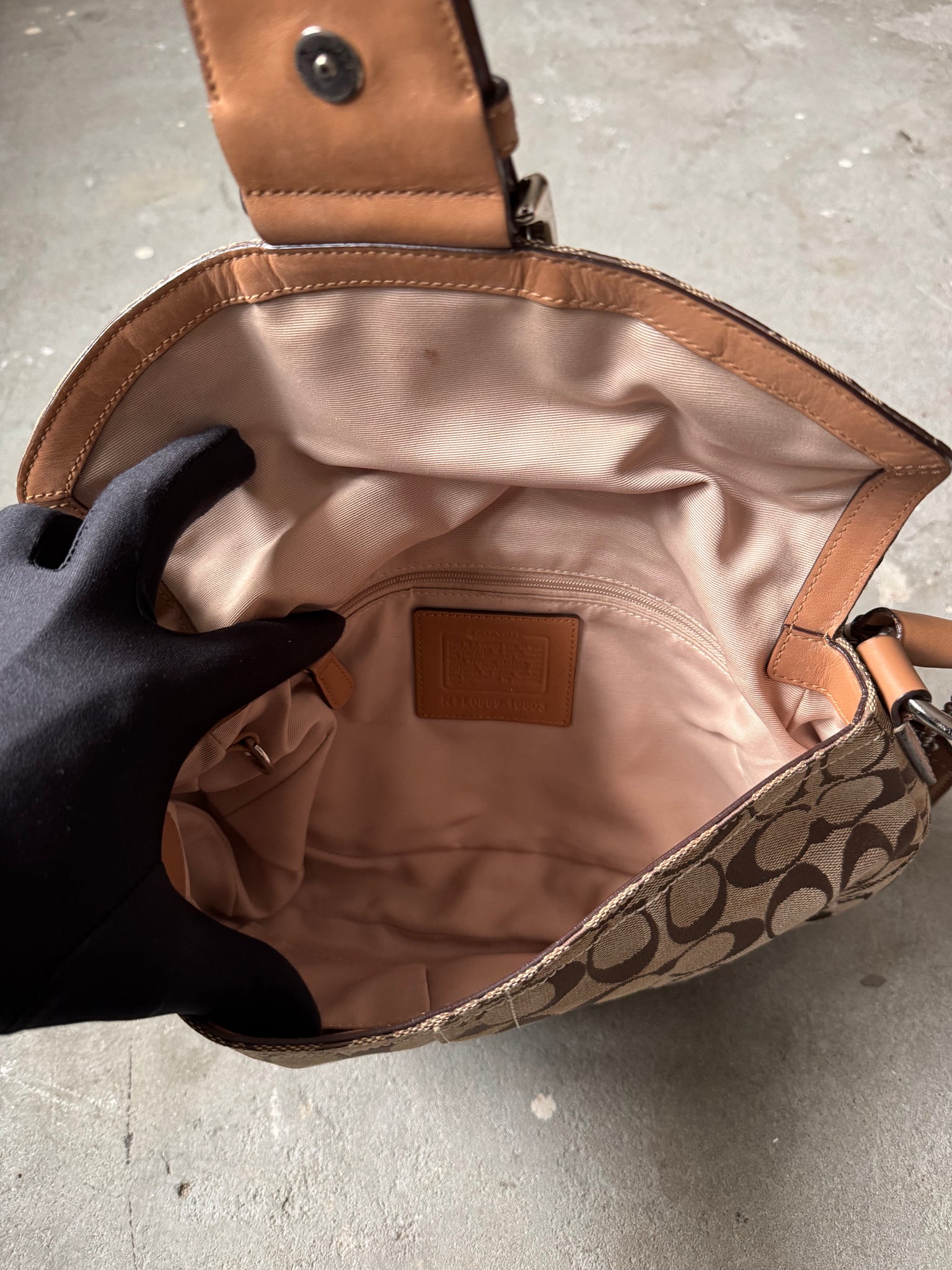 Coach Signature Soho Flap Shoulder Bag Beige/Brown
