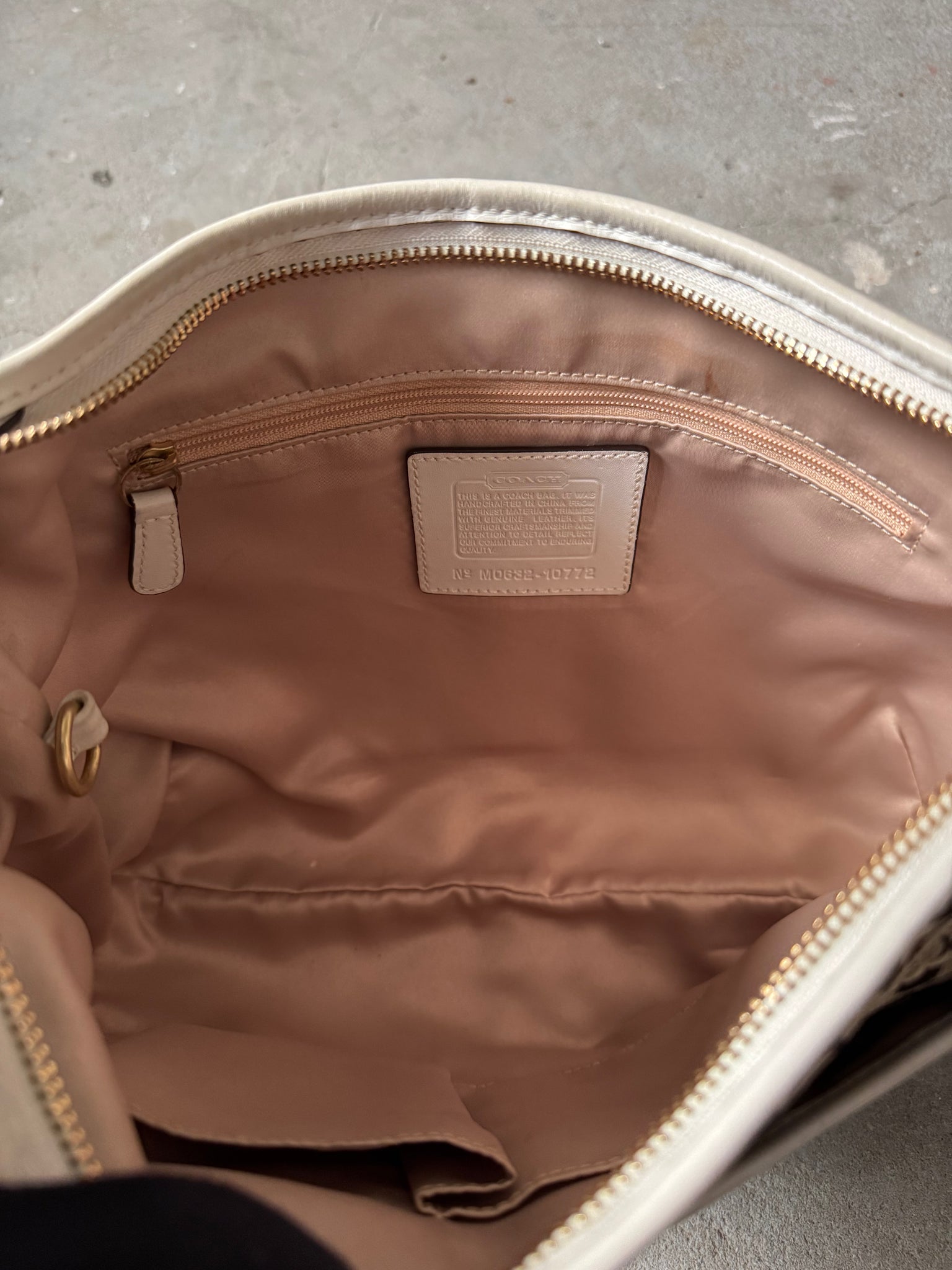Coach Signature Ergo Shoulder Bag Beige/White