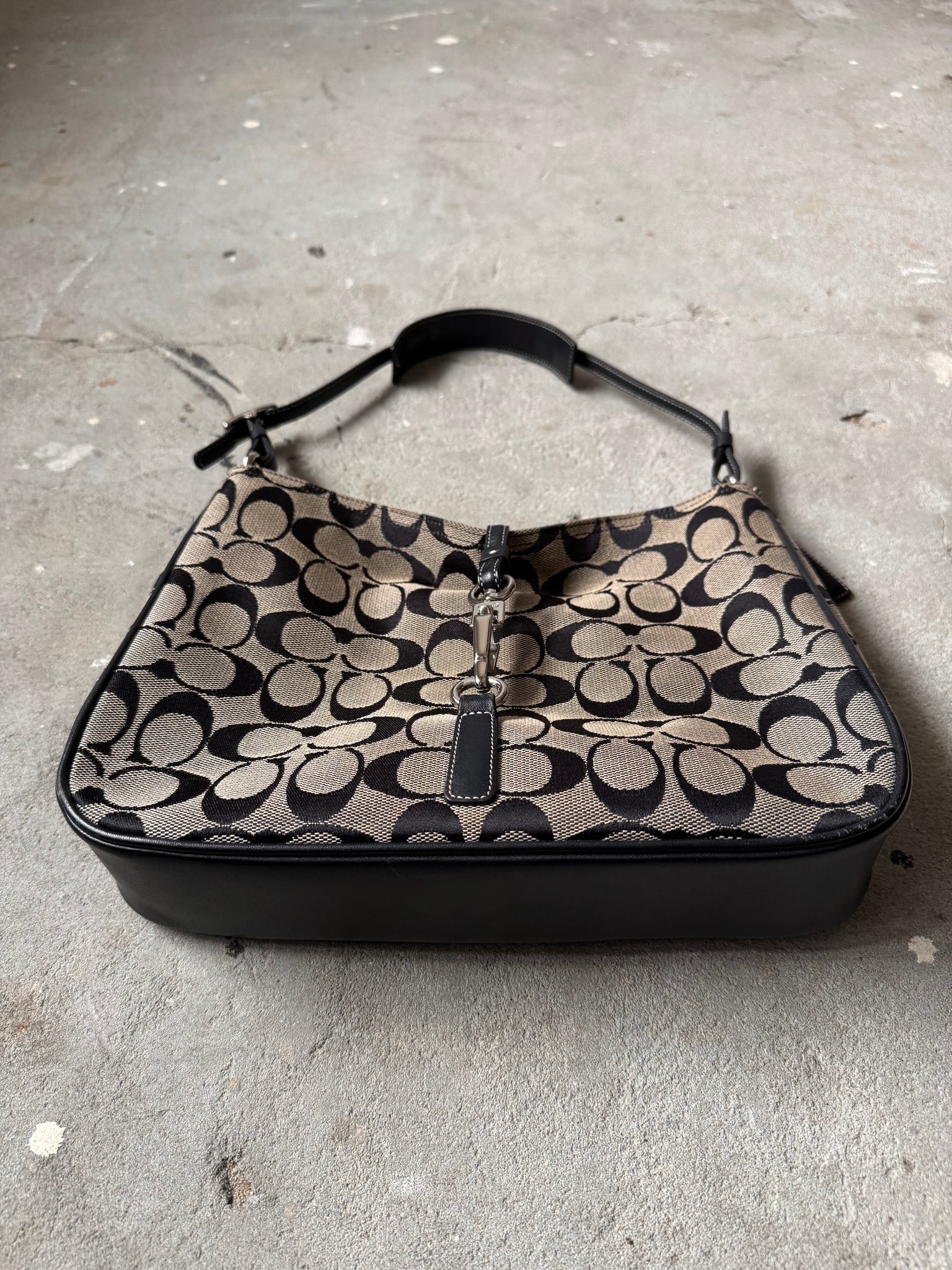 Coach Hobo Signature Clip Canvas Handbag Grey/Black