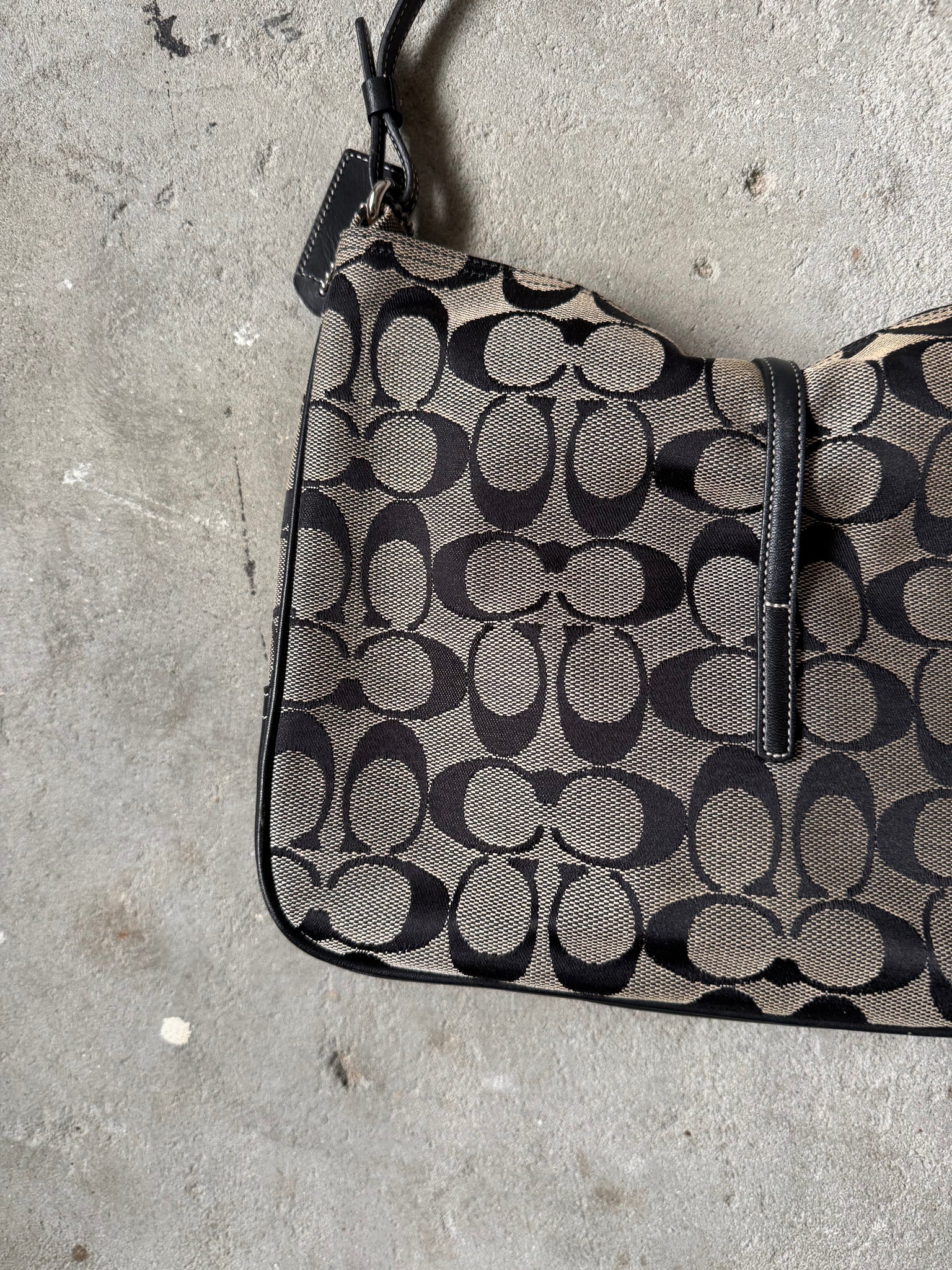 Coach Hobo Signature Clip Canvas Handbag Grey/Black