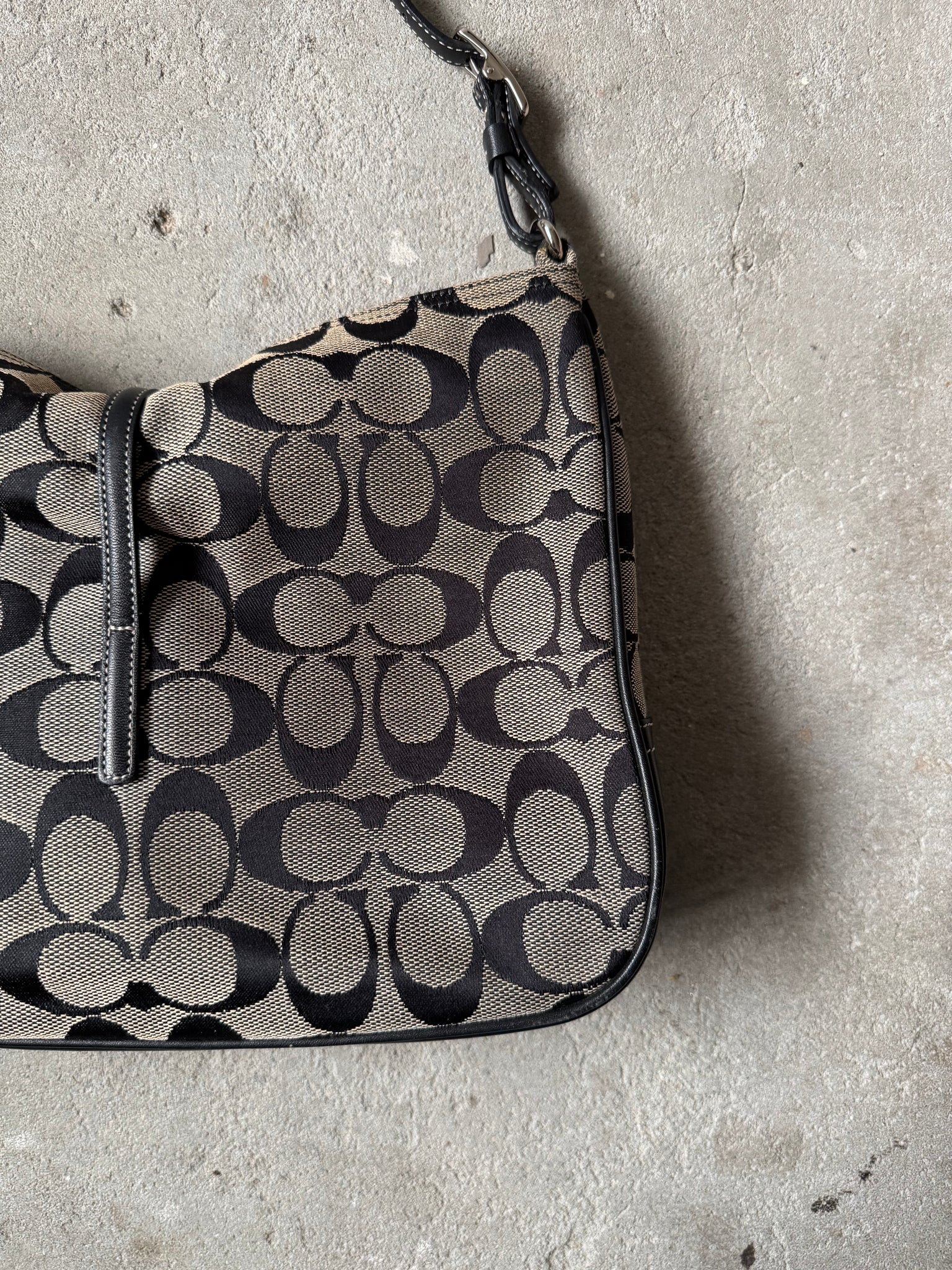 Coach Hobo Signature Clip Canvas Handbag Grey/Black