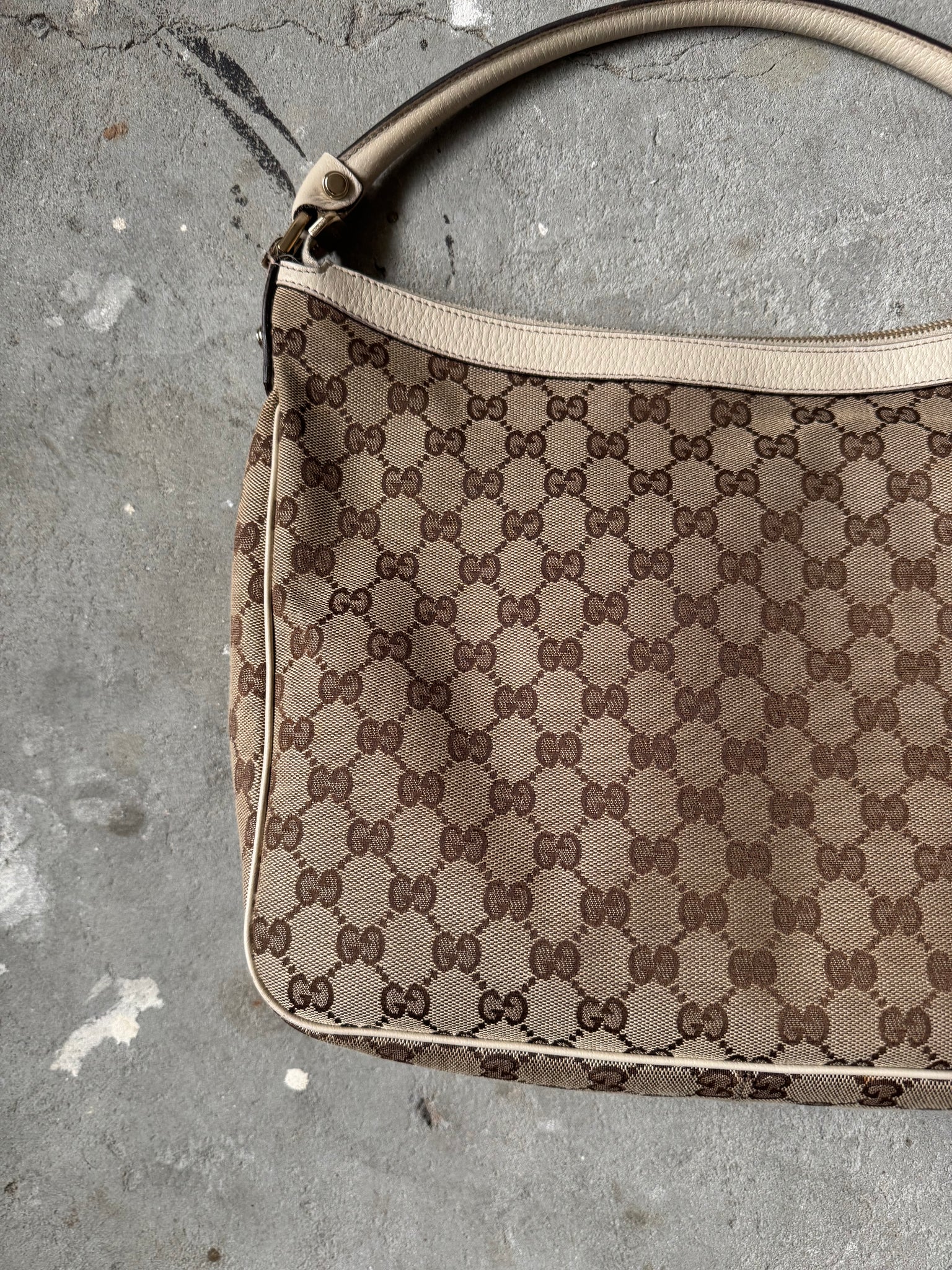 Gucci GG Monogram Hobo Shoulder Bag Beige/White