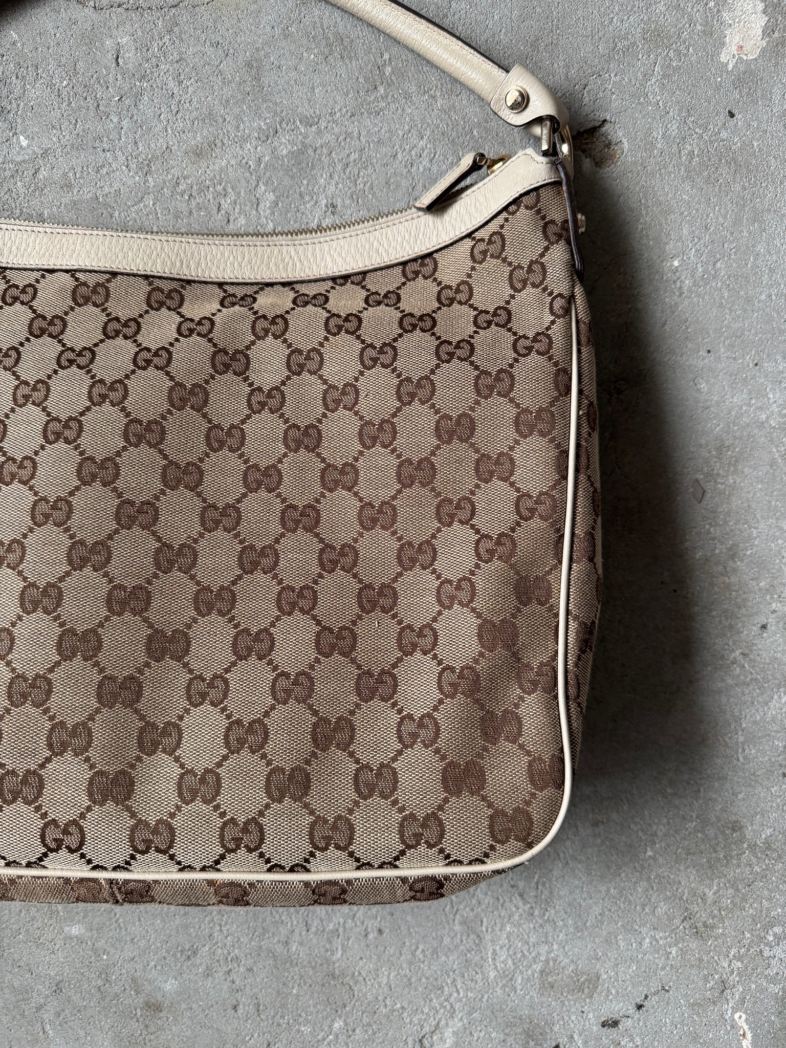 Gucci GG Monogram Hobo Shoulder Bag Beige/White