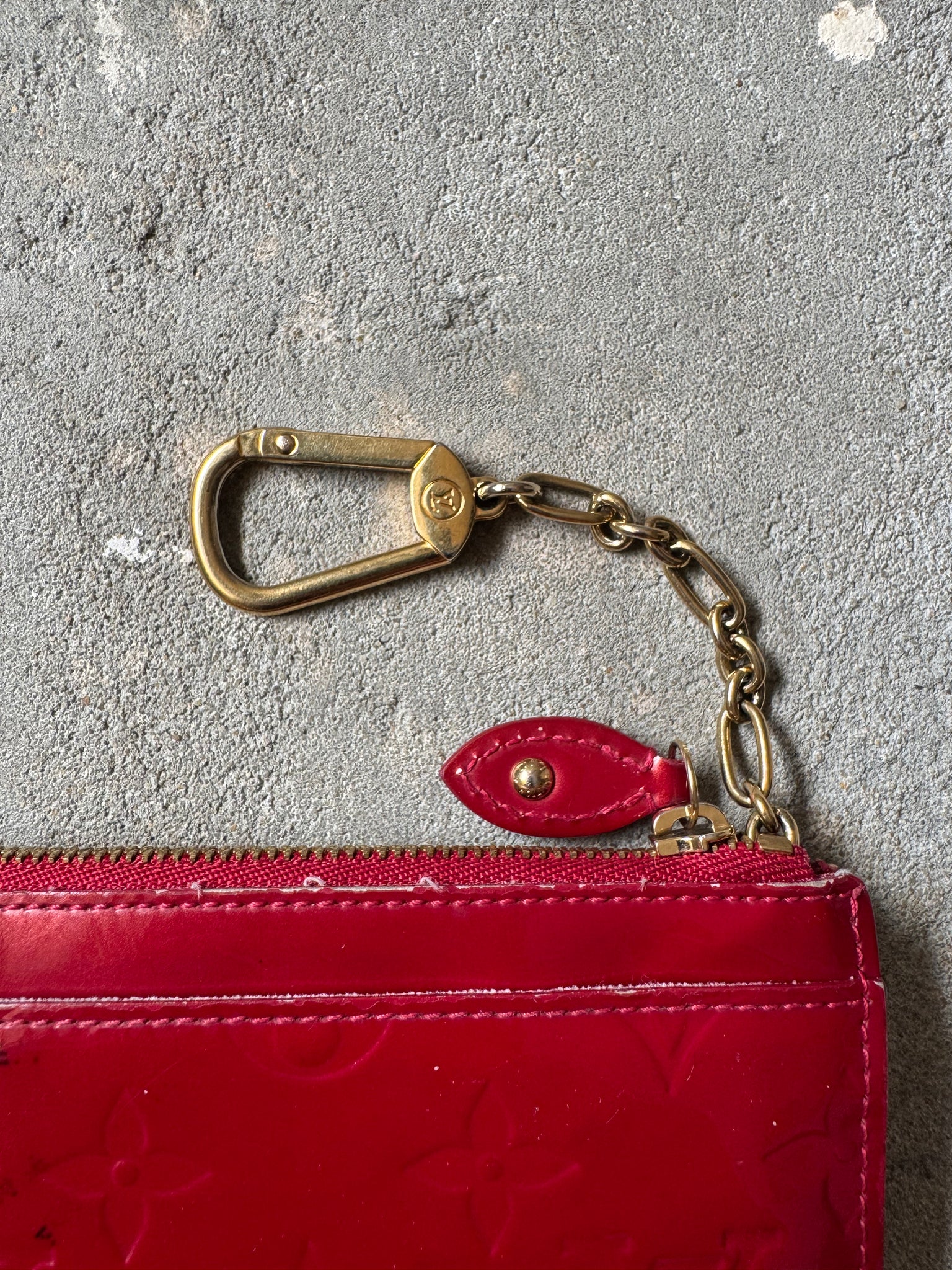 Louis Vuitton Vernis Pochette Coin Case Amethyst Red