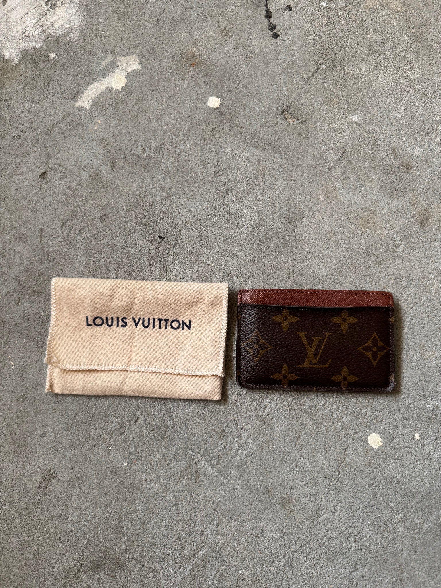 Louis Vuitton Monogram Card Holder Brown