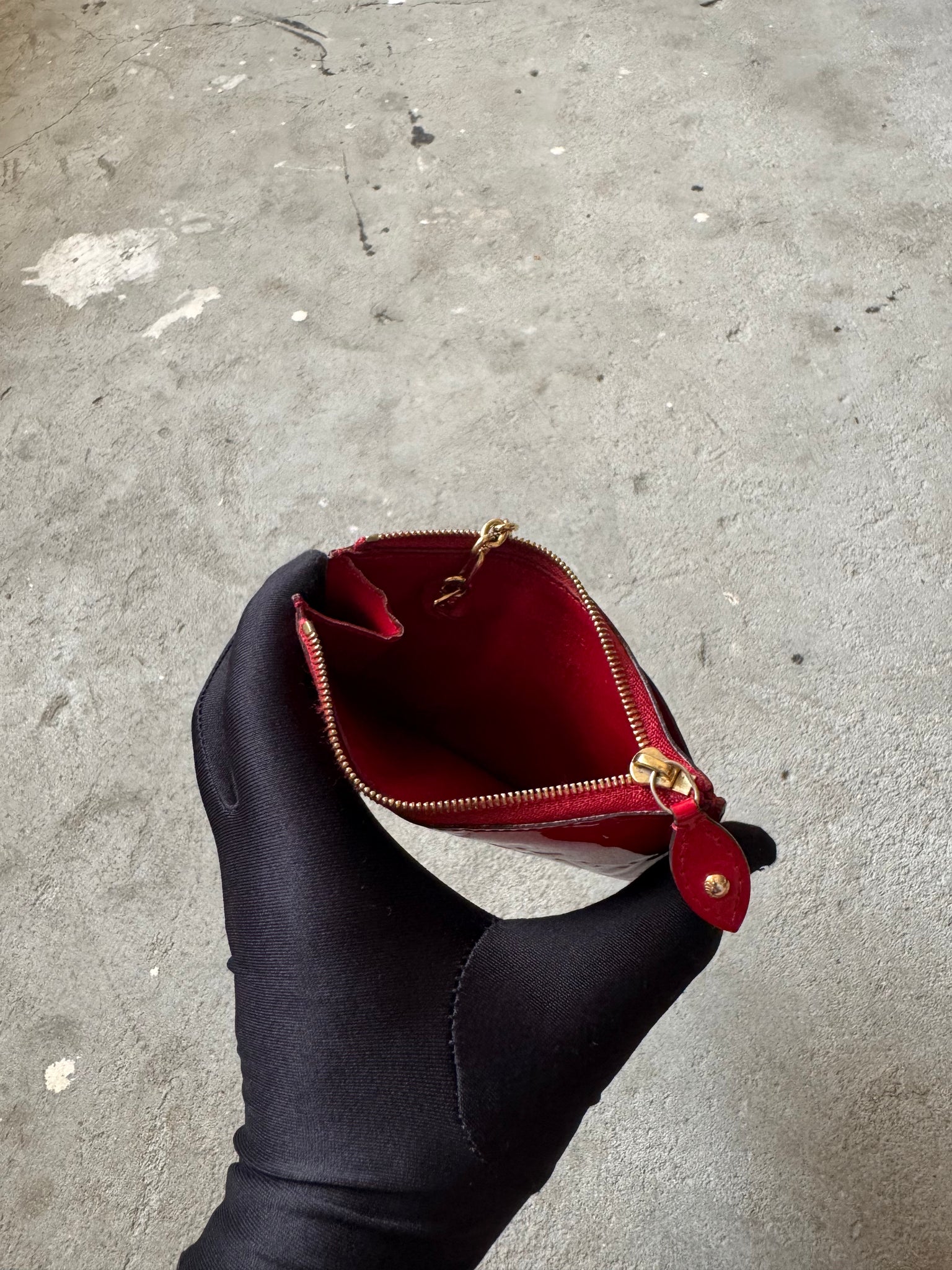 Louis Vuitton Vernis Pochette Coin Case Amethyst Red