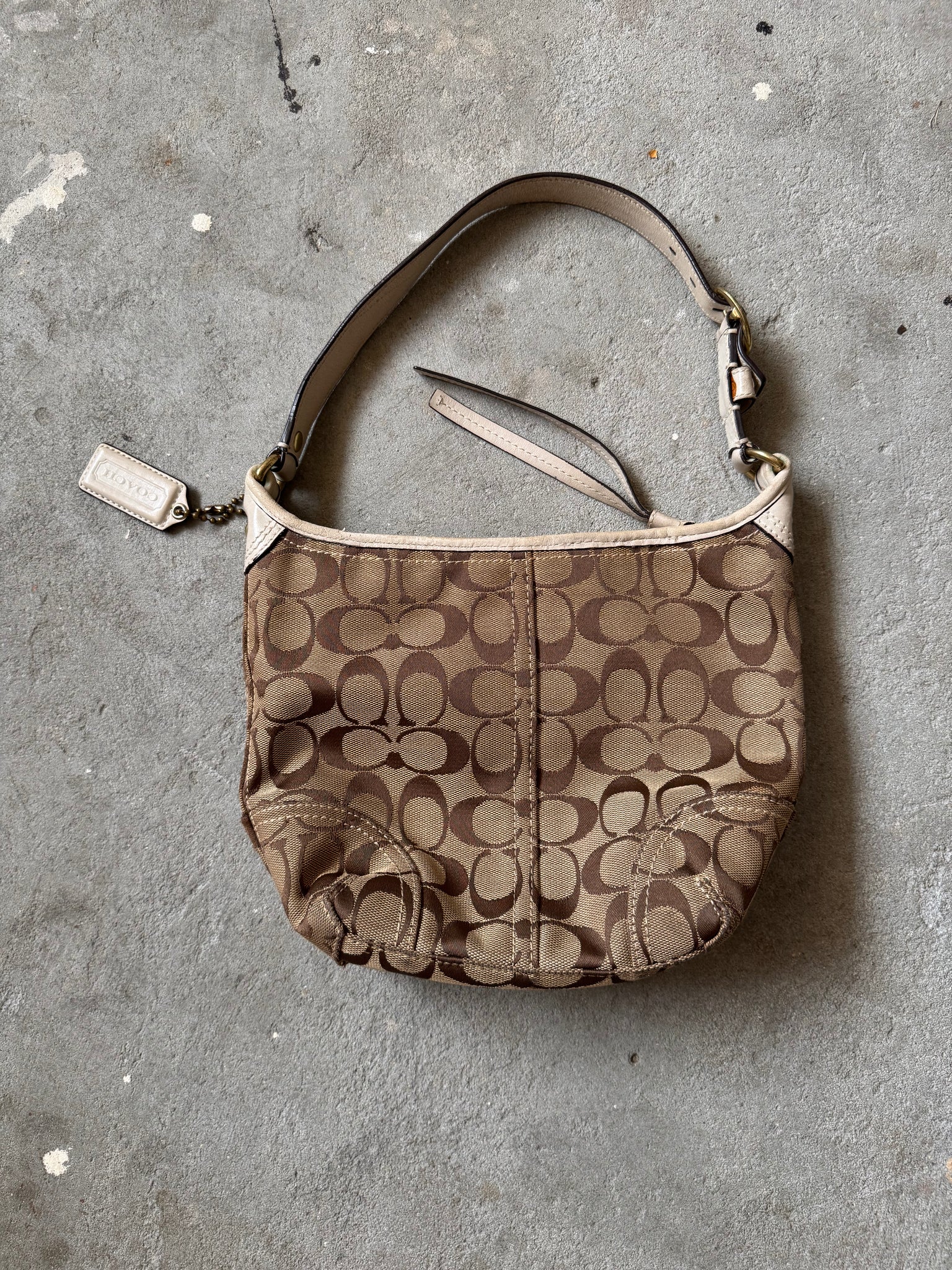 Coach Signature Shoulder Bag Beige