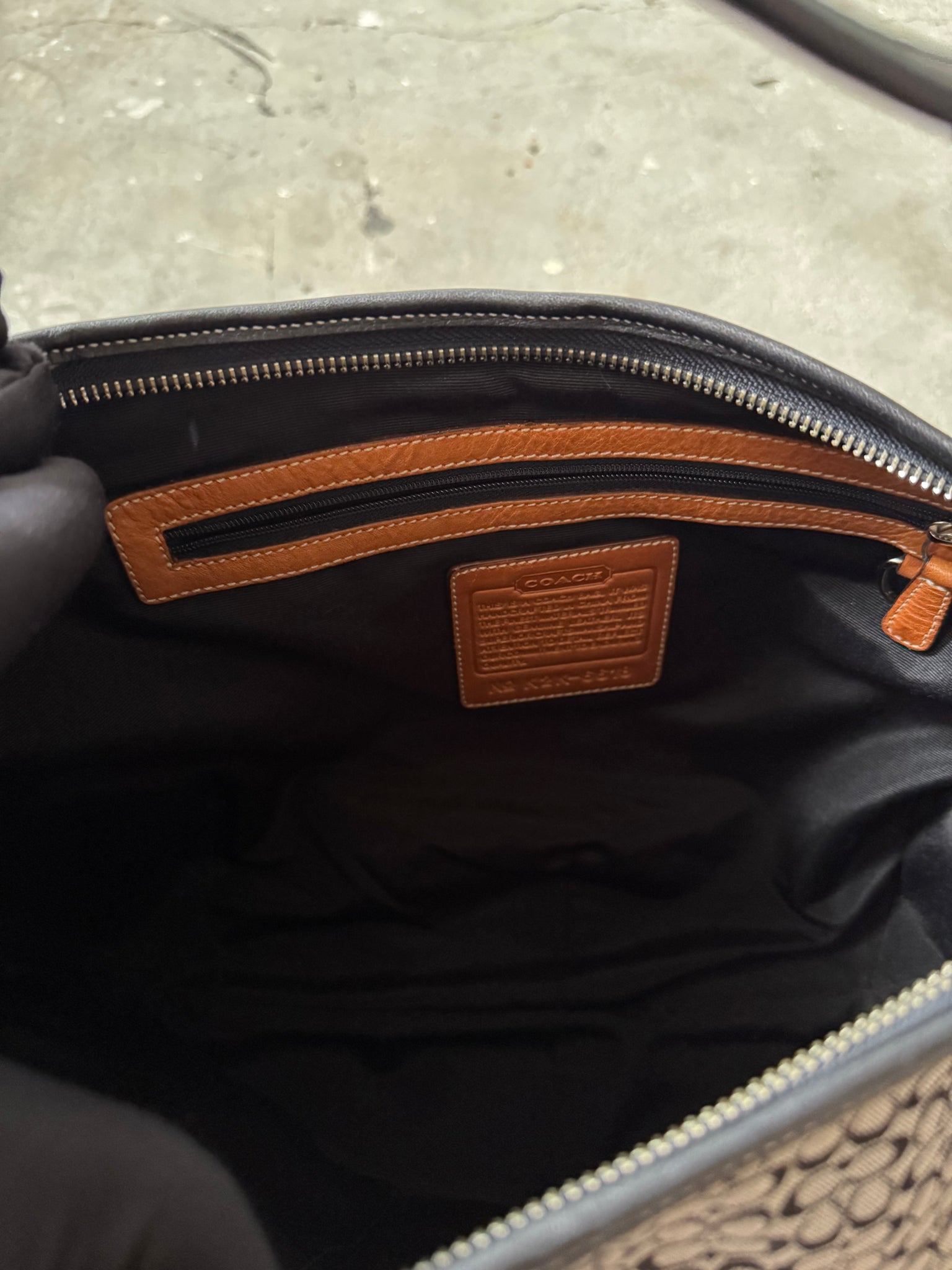 Coach Signature Ergo ShoulderBag Black/Grey