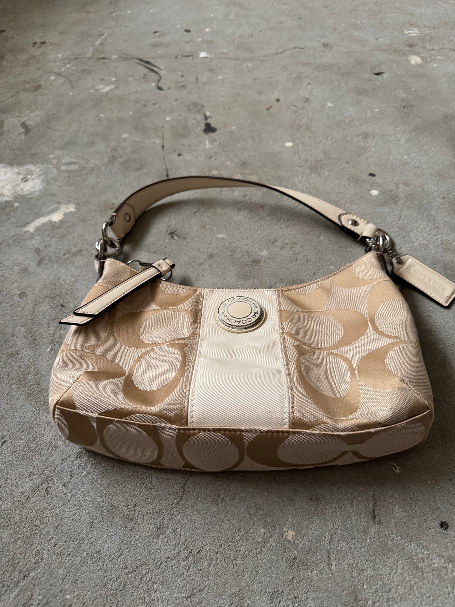 Coach 2Way Signature Stripe ShoulderBag Beige/White