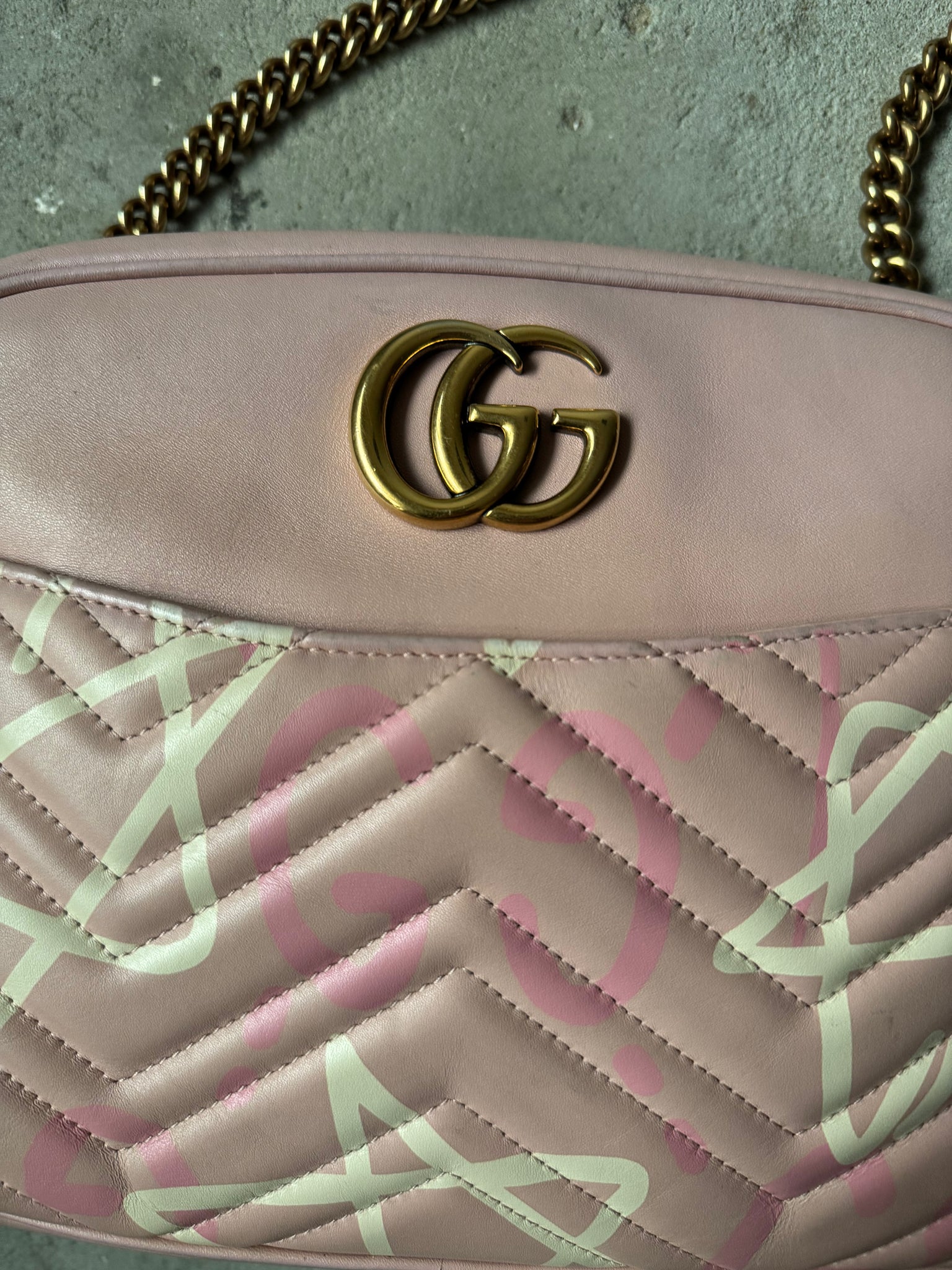 Gucci GG GucciGhost Marmont Shoulder Bag Pink