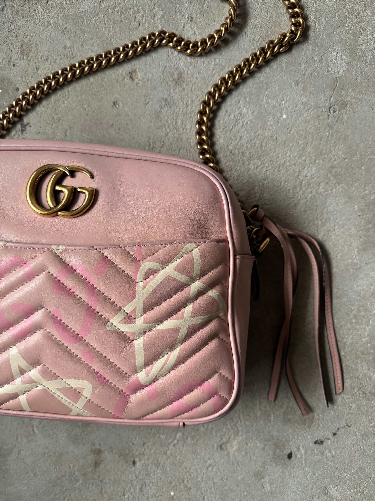 Gucci GG GucciGhost Marmont Shoulder Bag Pink