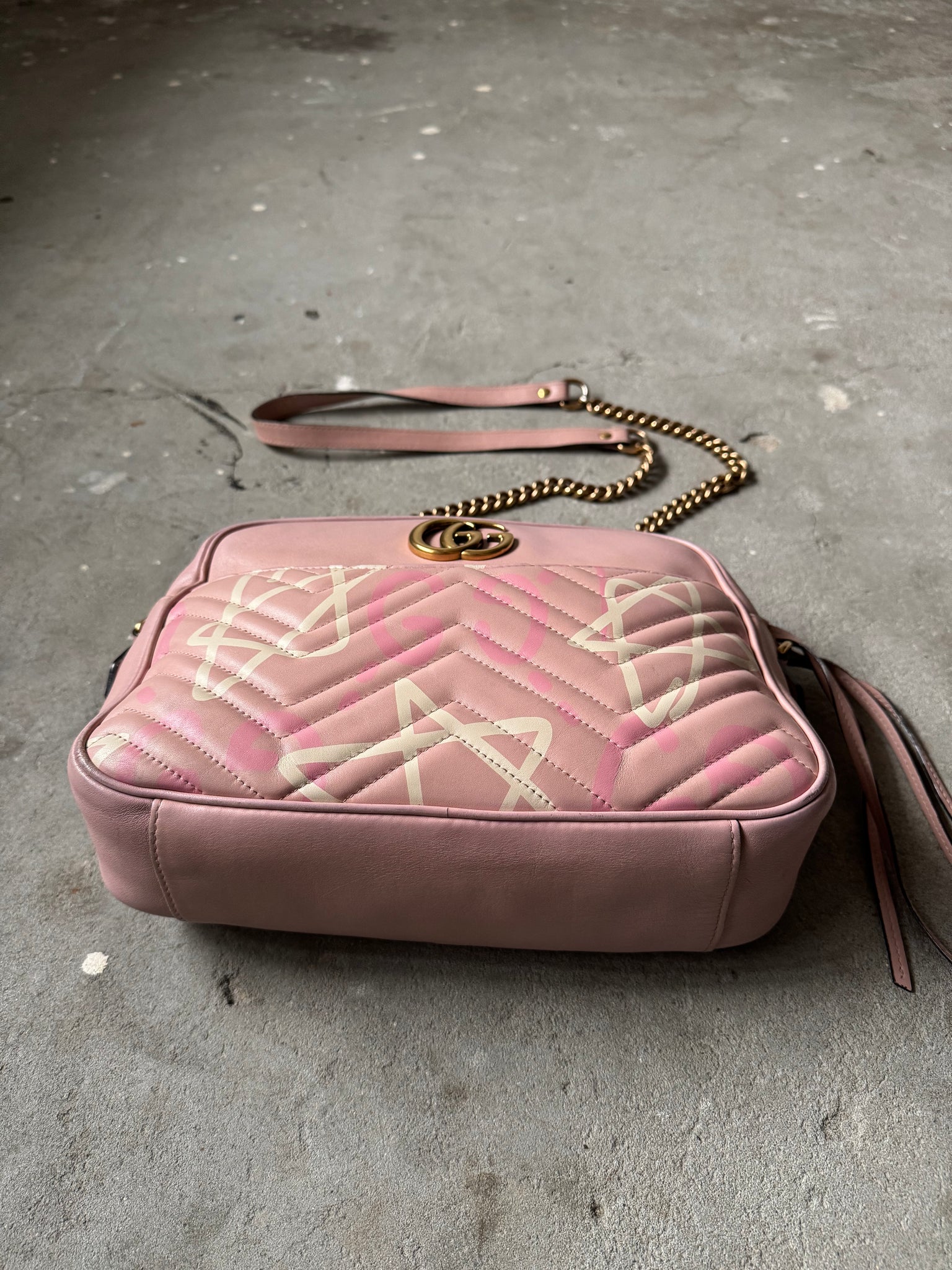 Gucci GG GucciGhost Marmont Shoulder Bag Pink