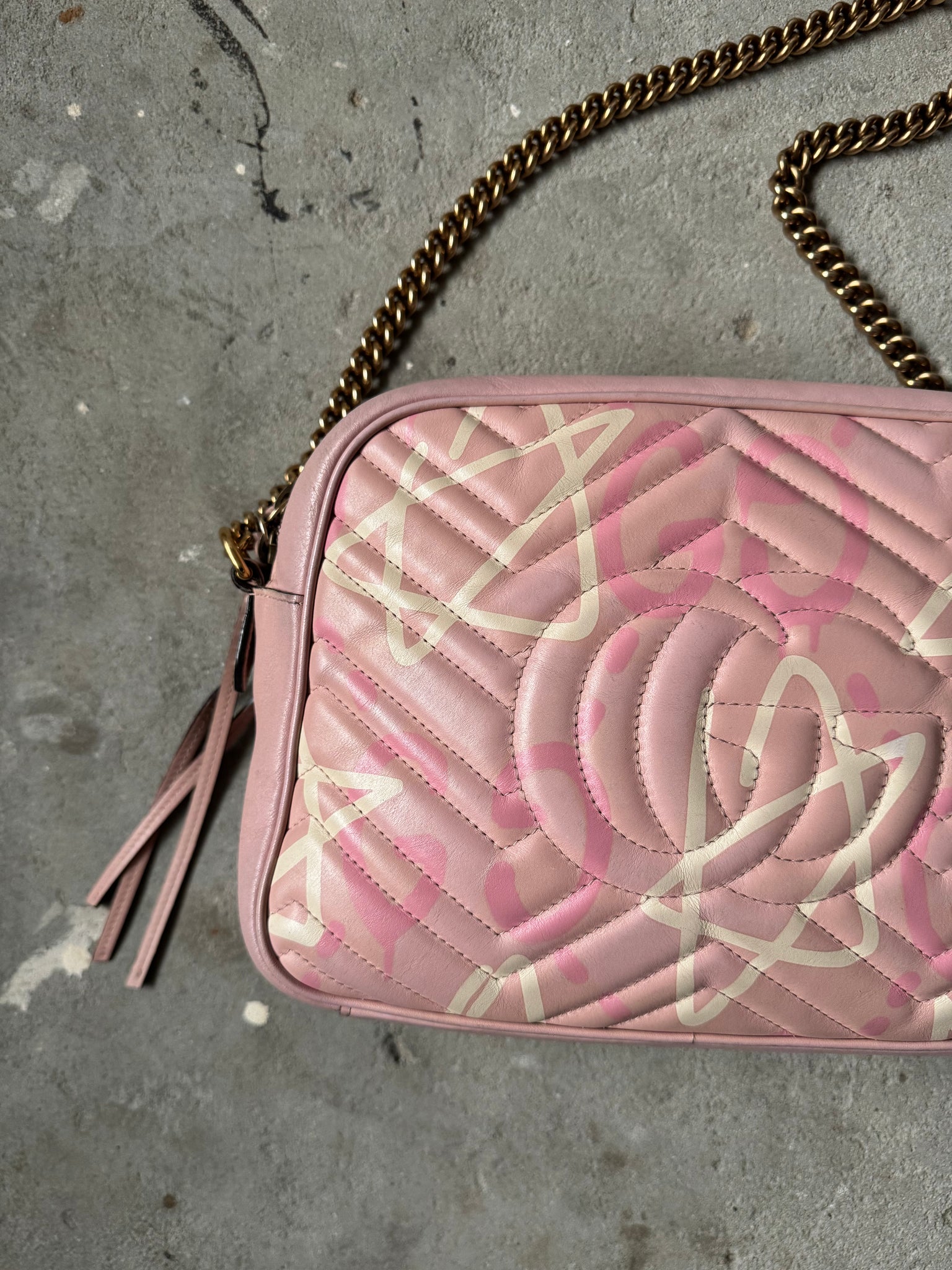 Gucci GG GucciGhost Marmont Shoulder Bag Pink