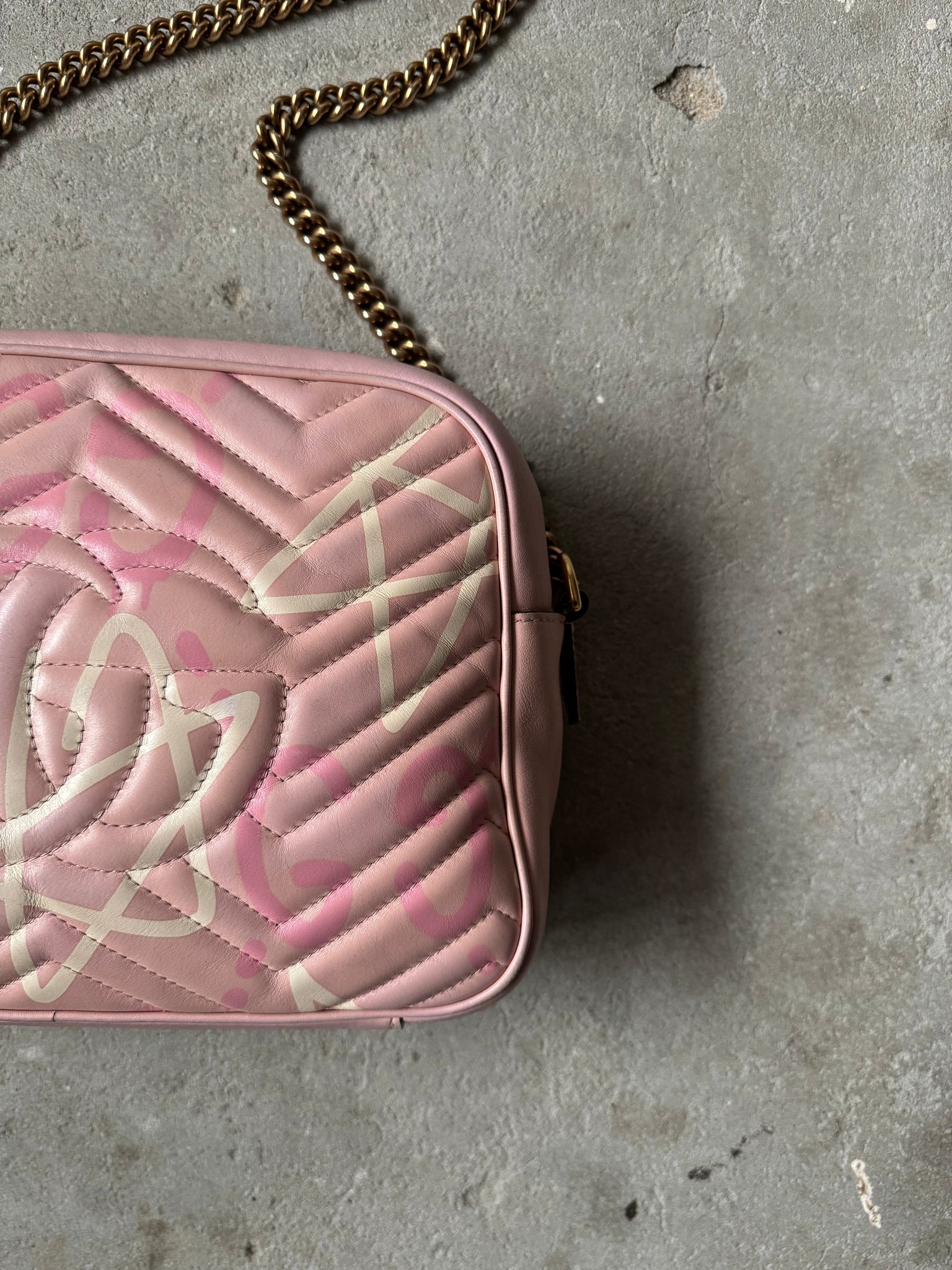 Gucci GG GucciGhost Marmont Shoulder Bag Pink