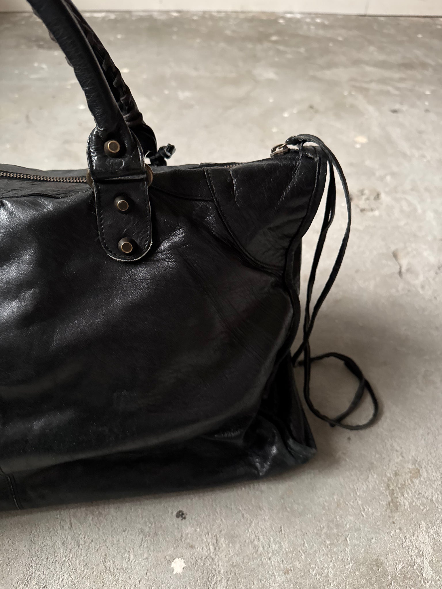 Balenciaga Weekender Shoulder Bag Black