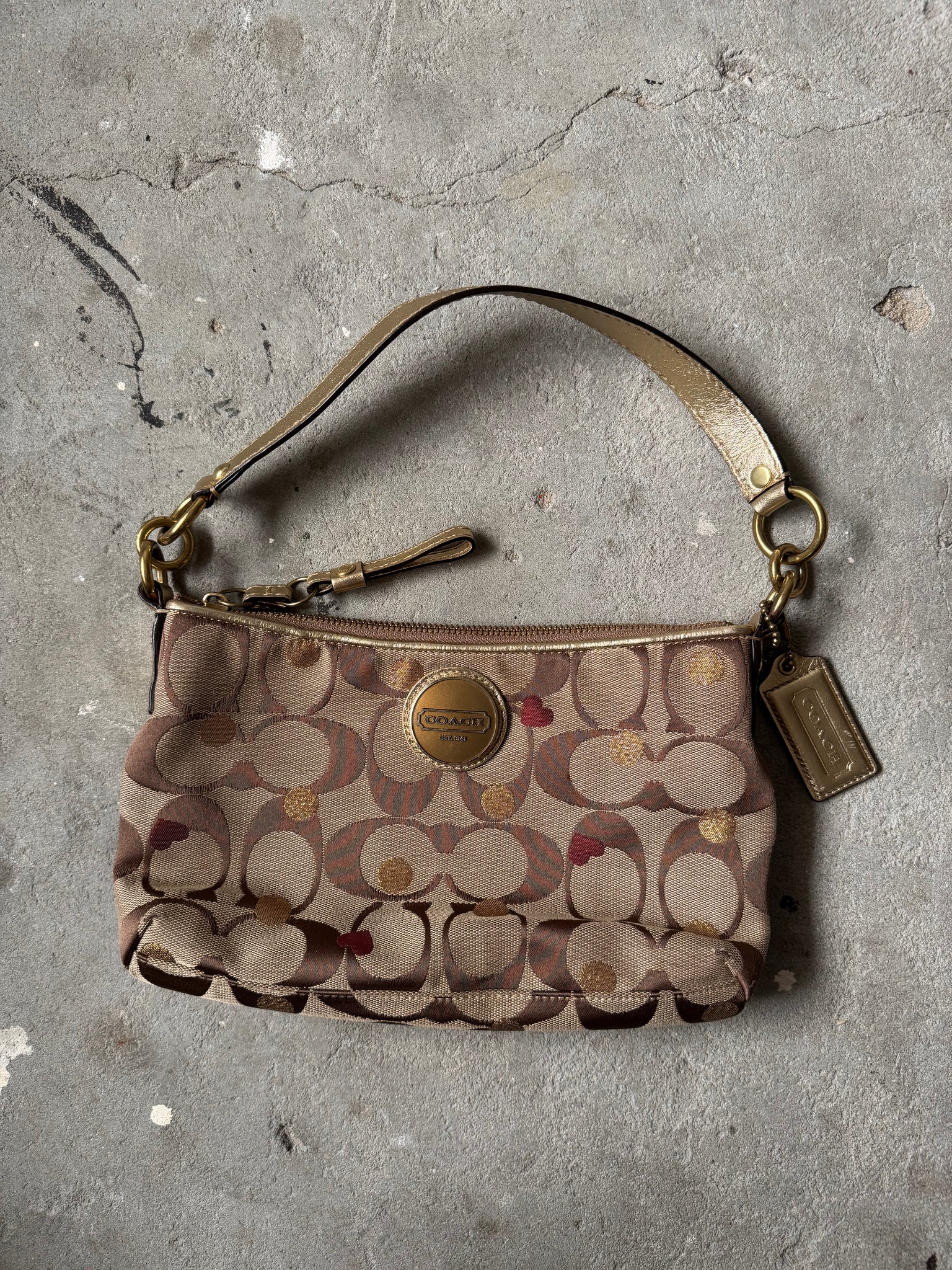 Coach Signature Heart Shoulder Bag Beige/Gold