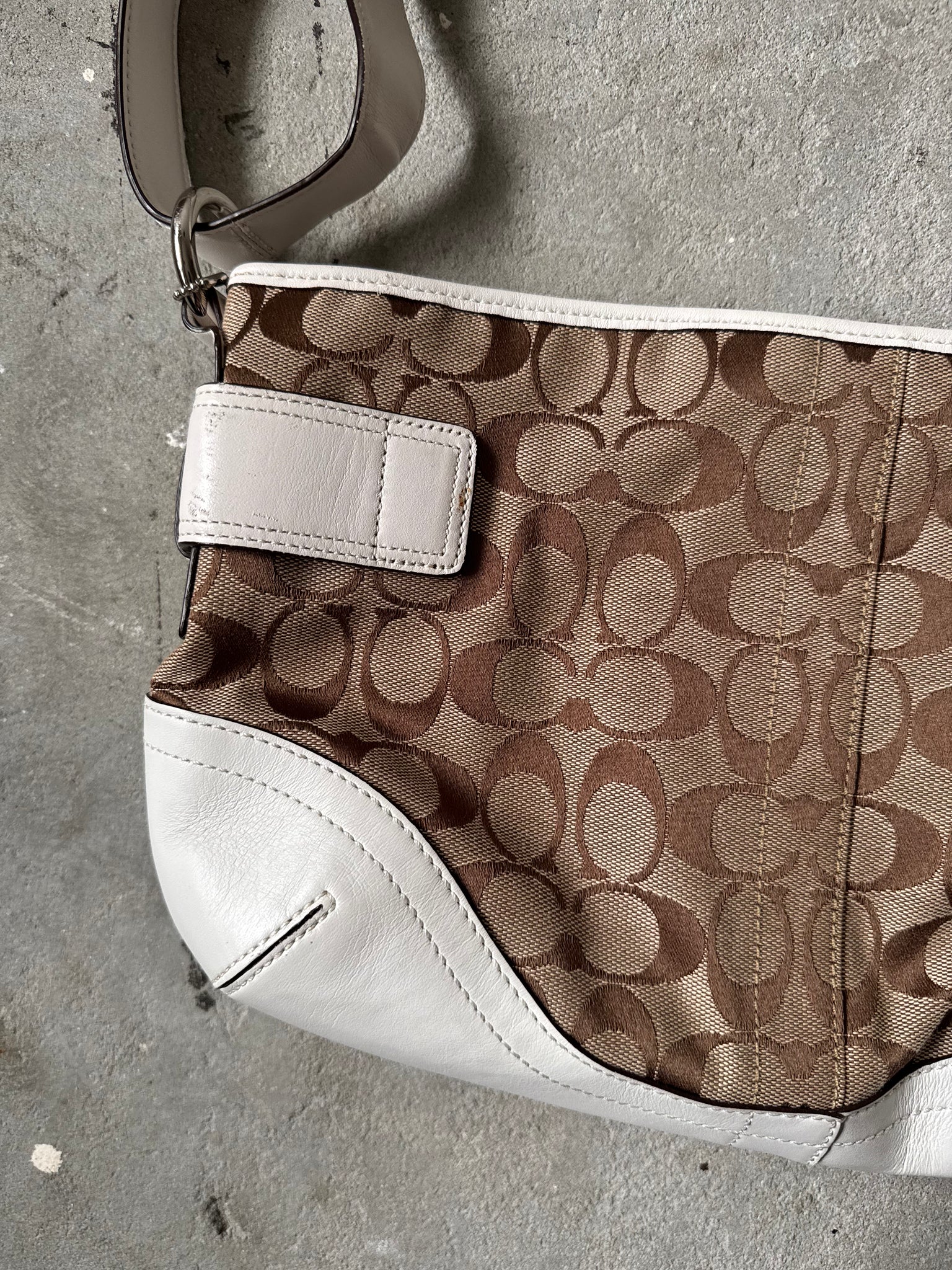 Coach 2Way Signature Sufflette Shoulder Bag Beige/White