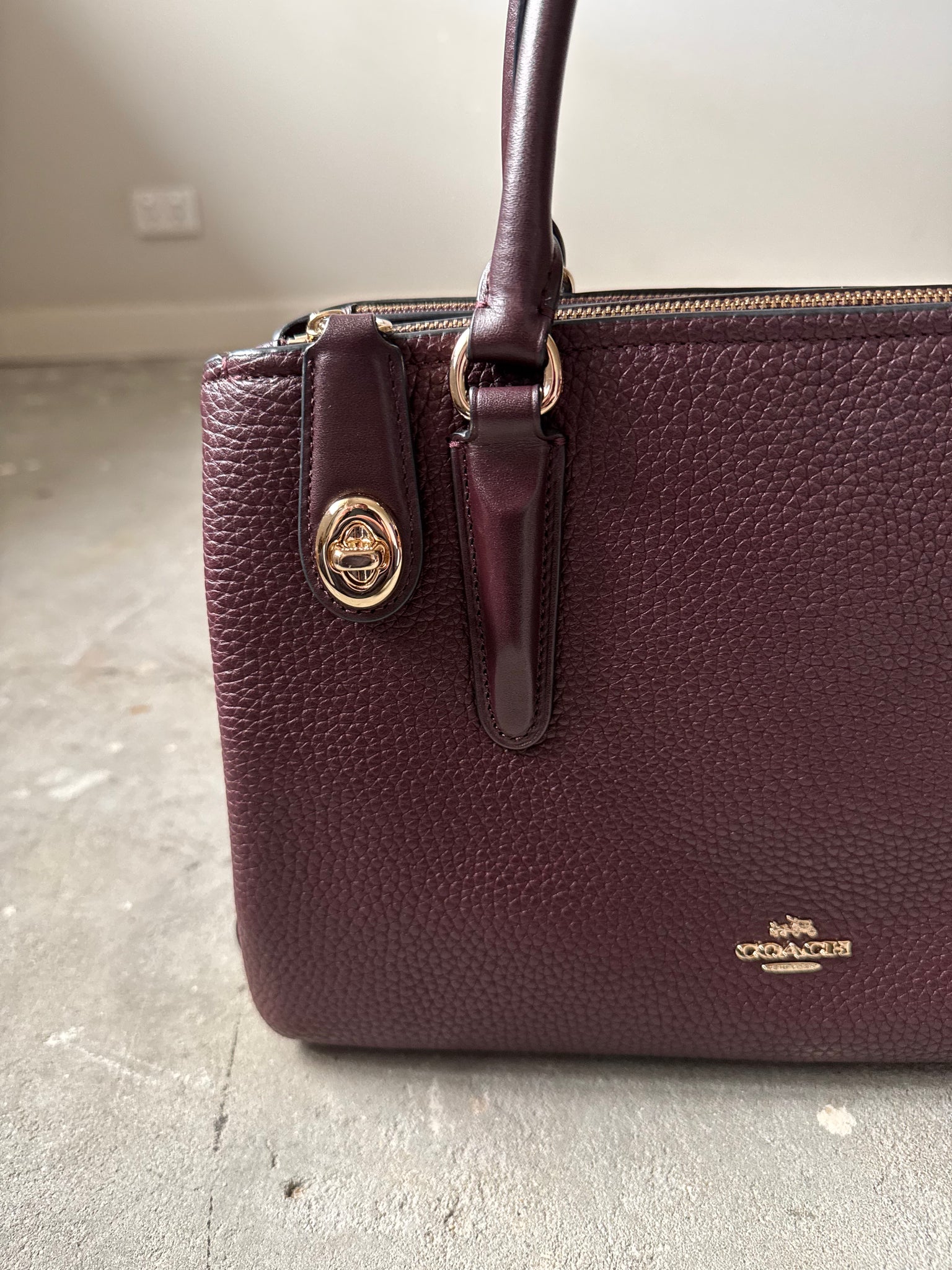 Coach 2Way Brooklyn Carryall 28 HandBag Purple