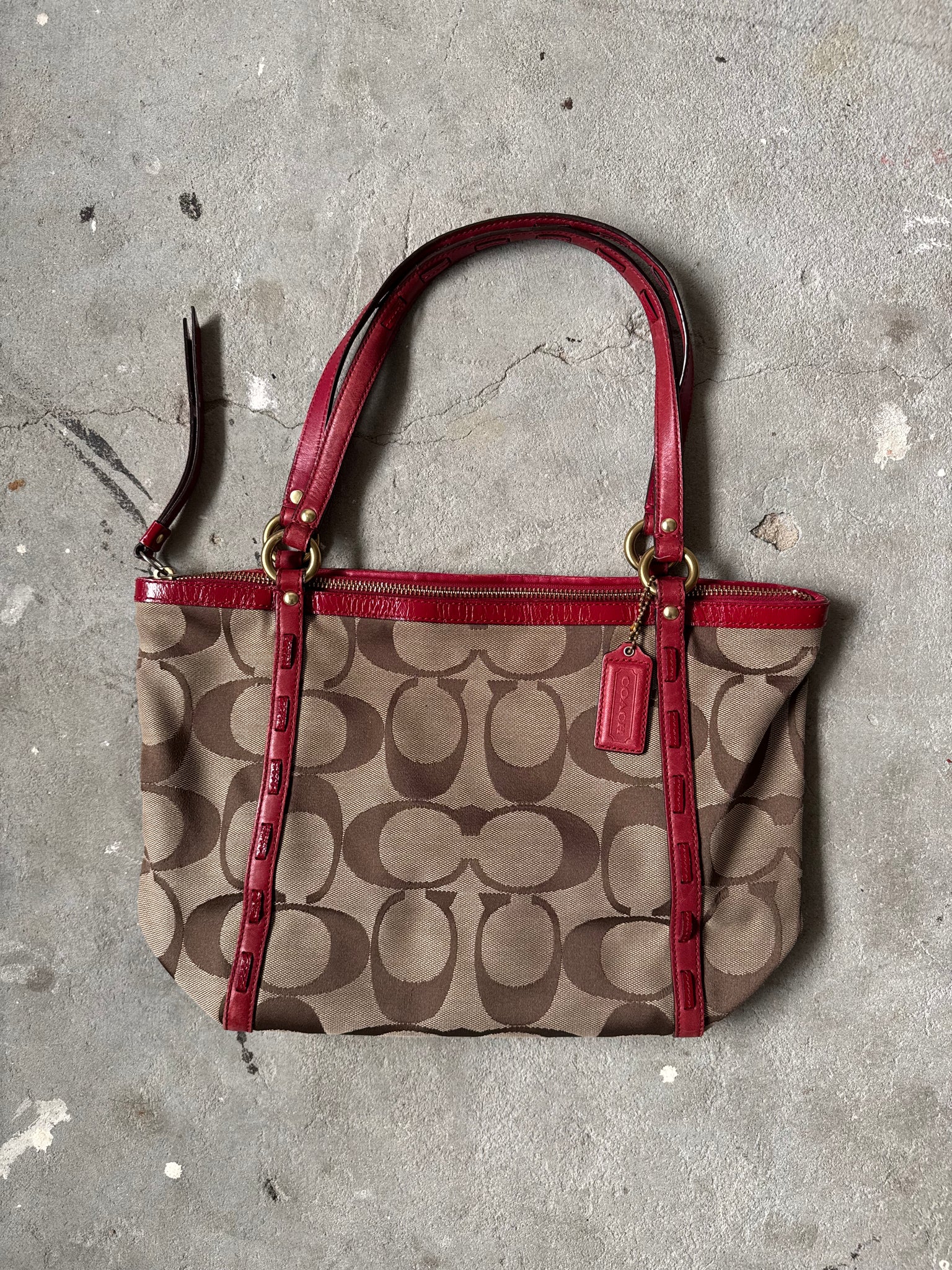 Coach Signature Shoulder Bag Beige/Red