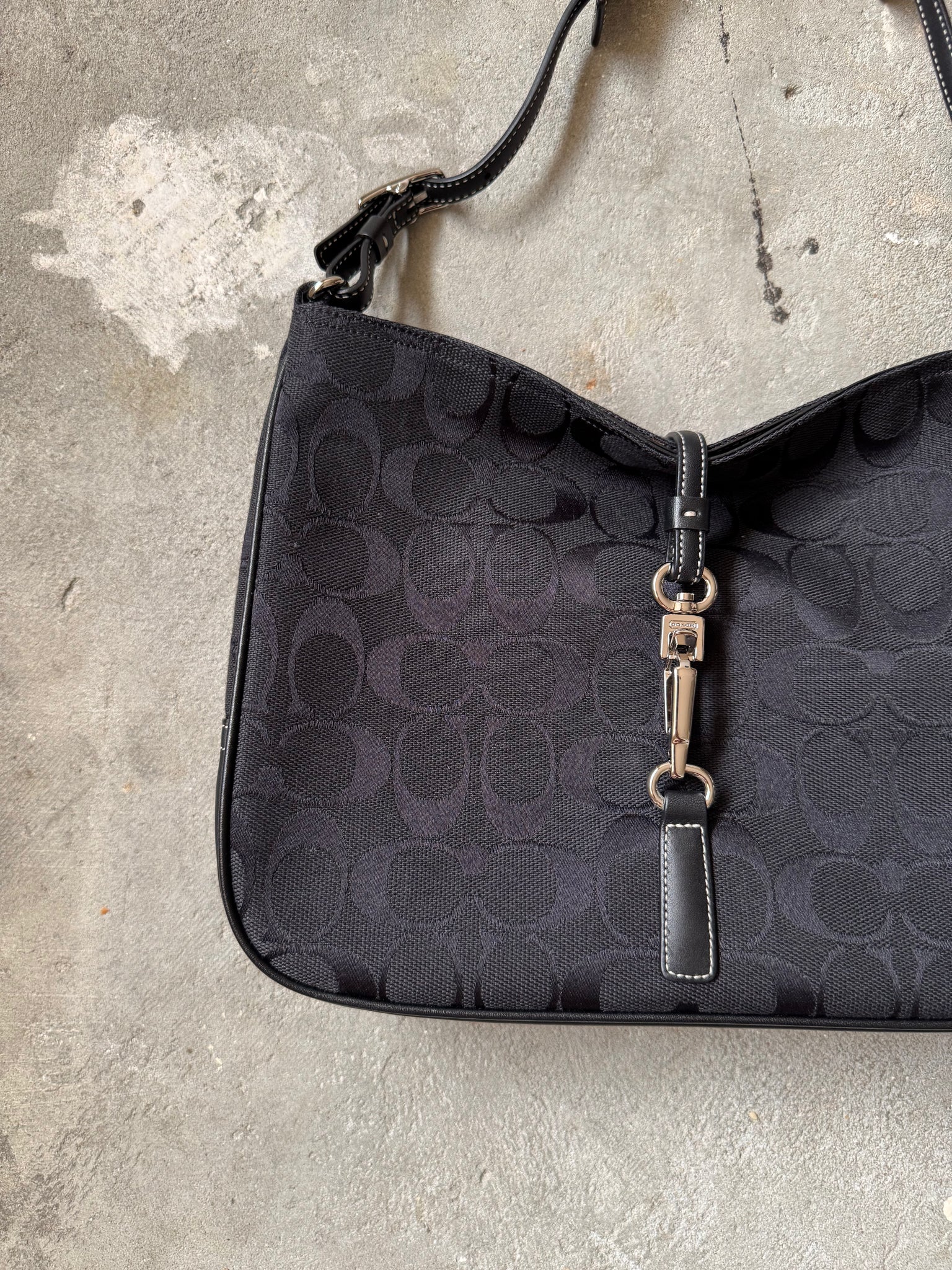 Coach Hobo Signature Clip Canvas Handbag 'Black'