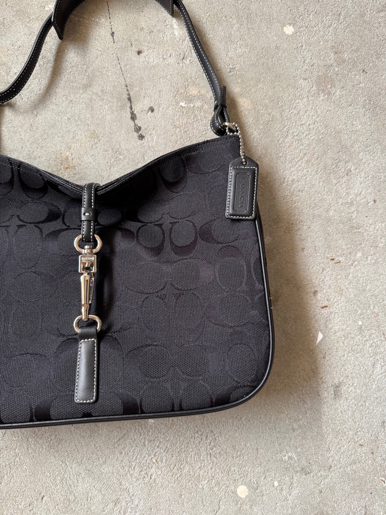 Coach Hobo Signature Clip Canvas Handbag 'Black'