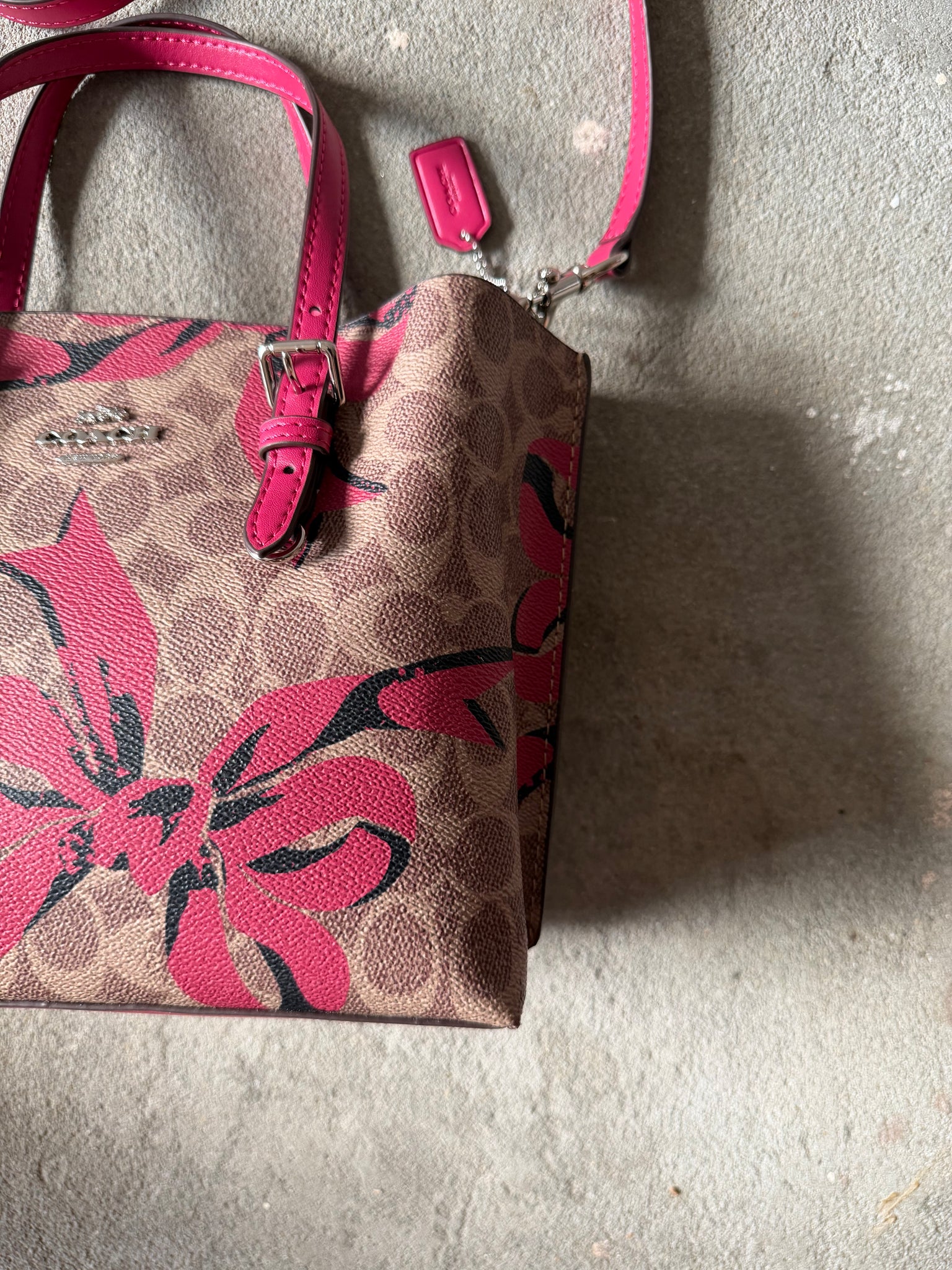 Coach 2Way Signature Mollie 25 Ribbon Tote Bag Beige/Pink – Curated by ...