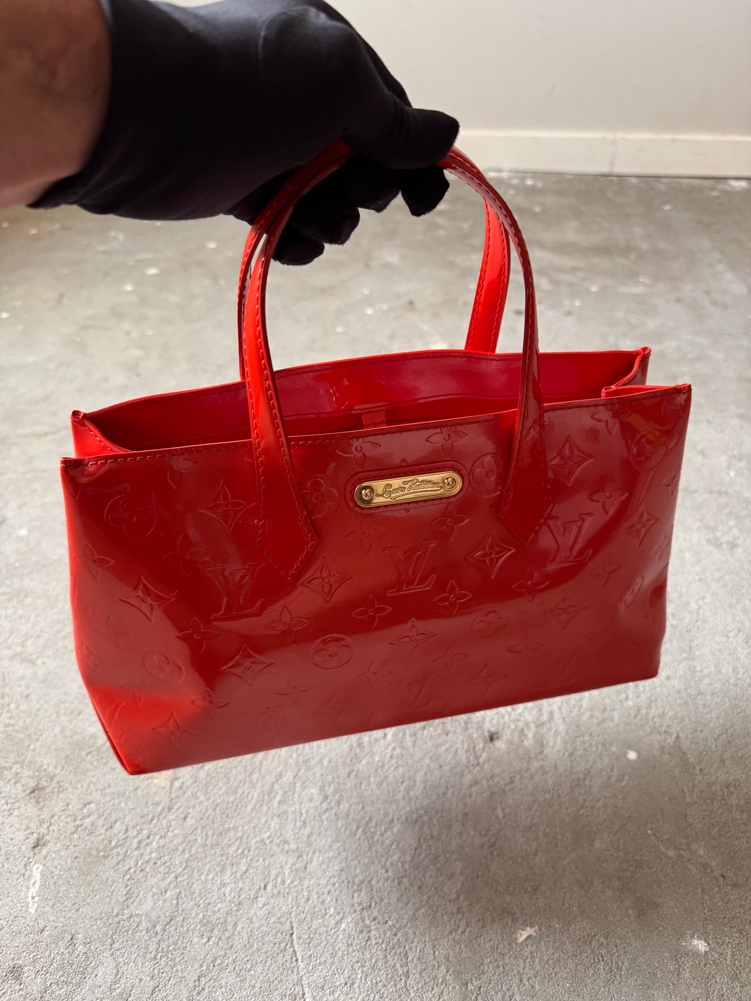 Louis Vuitton Monogram Wilshire PM Vernis Shoulder Bag Red