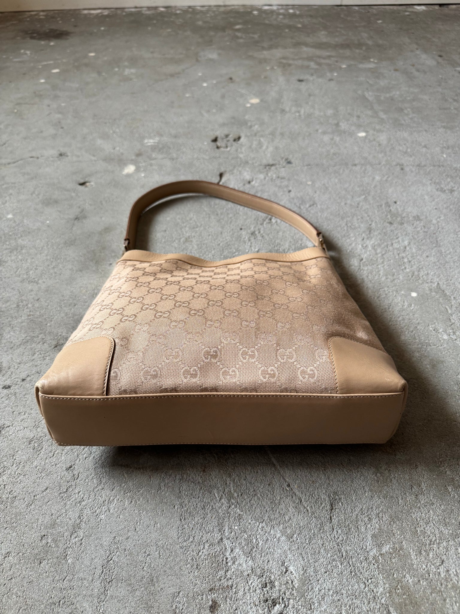 Gucci GG Monogram Bucket Shoulder Bag Cream