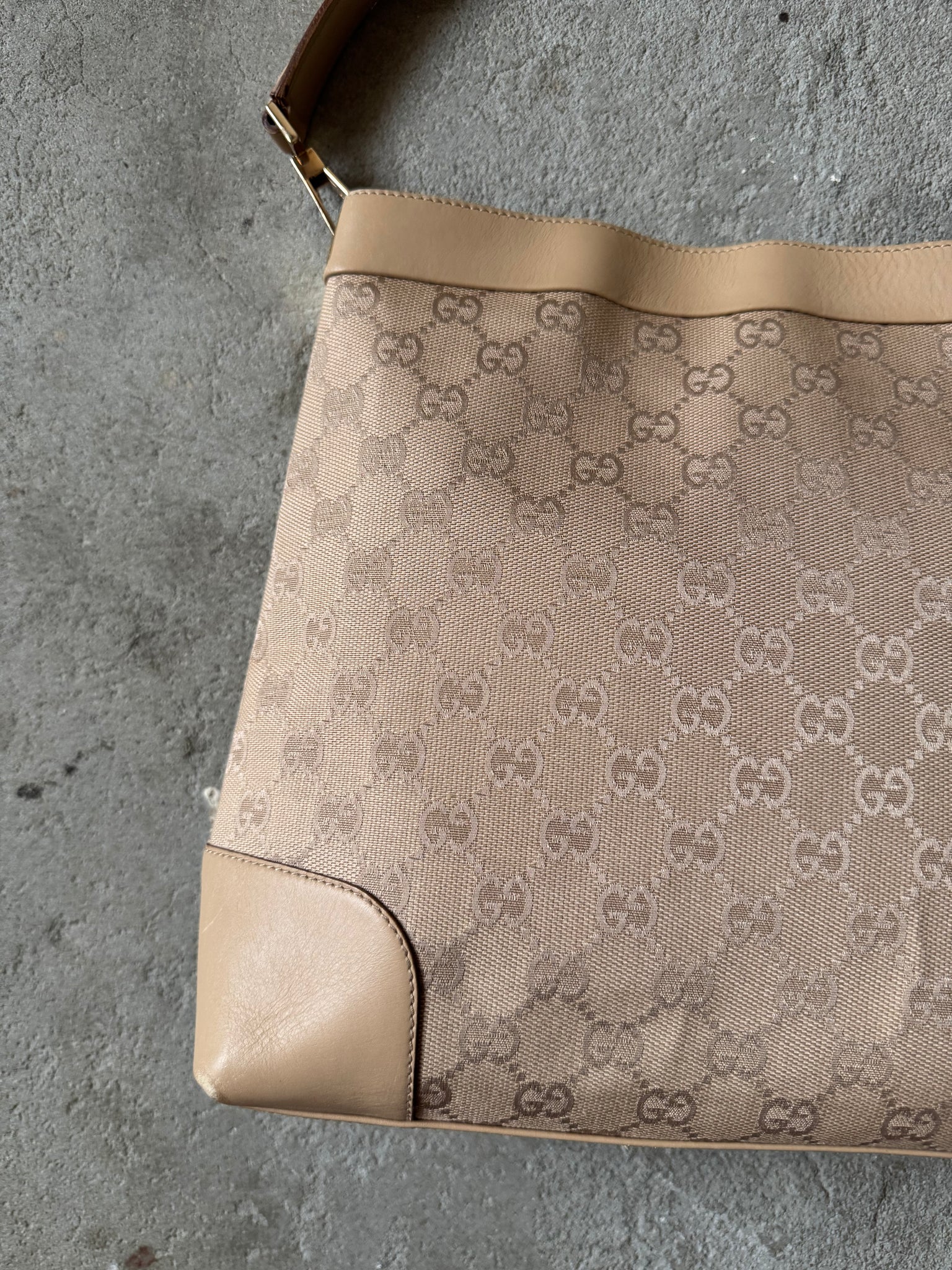 Gucci GG Monogram Bucket Shoulder Bag Cream