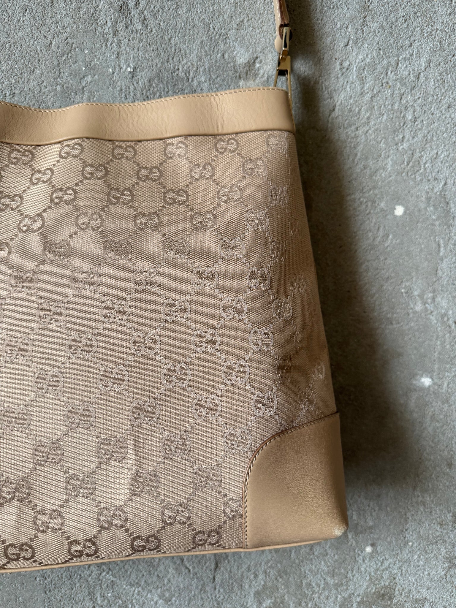 Gucci GG Monogram Bucket Shoulder Bag Cream