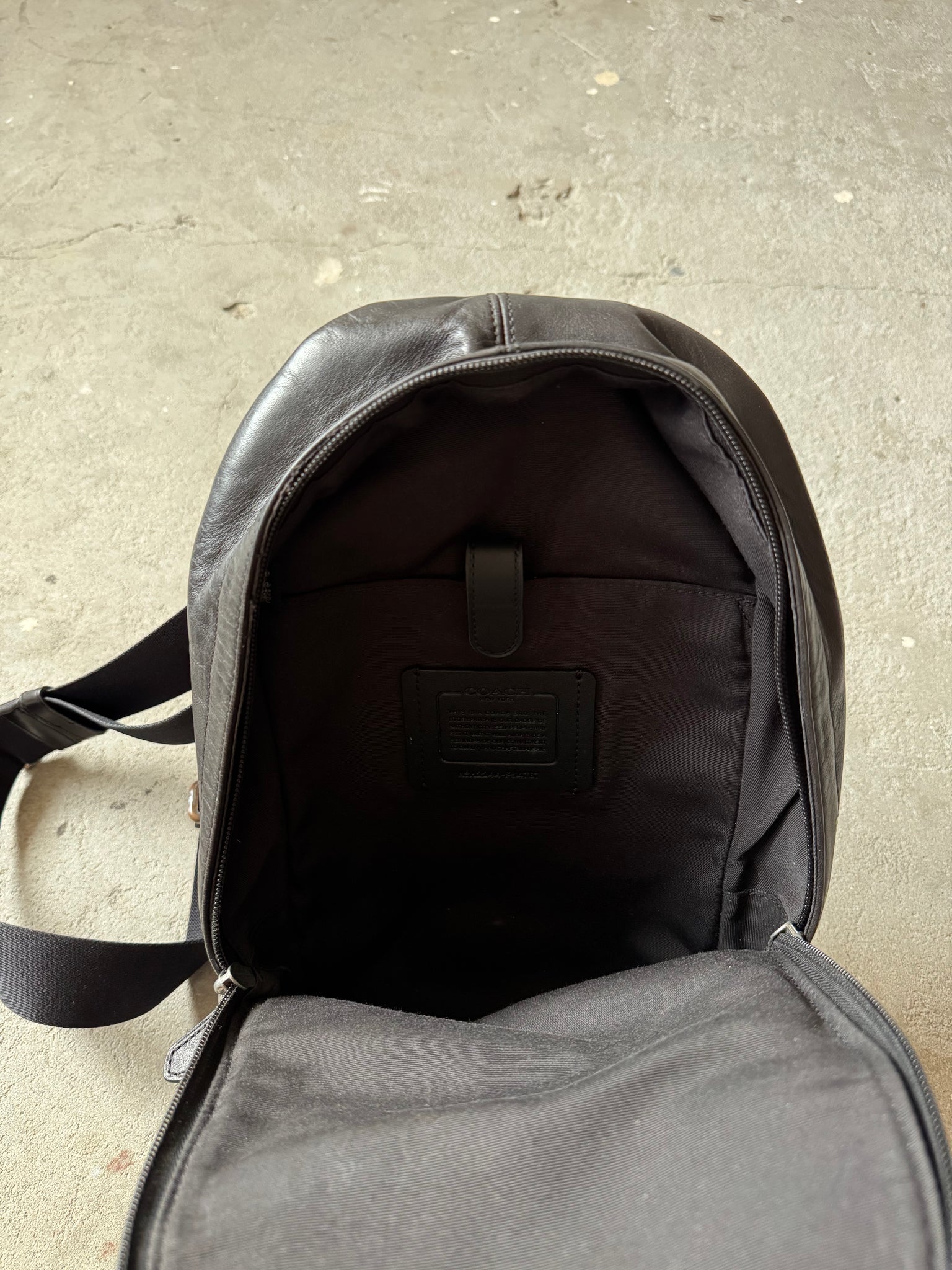 Coach Signature Charles Sling Bag Black/Brown
