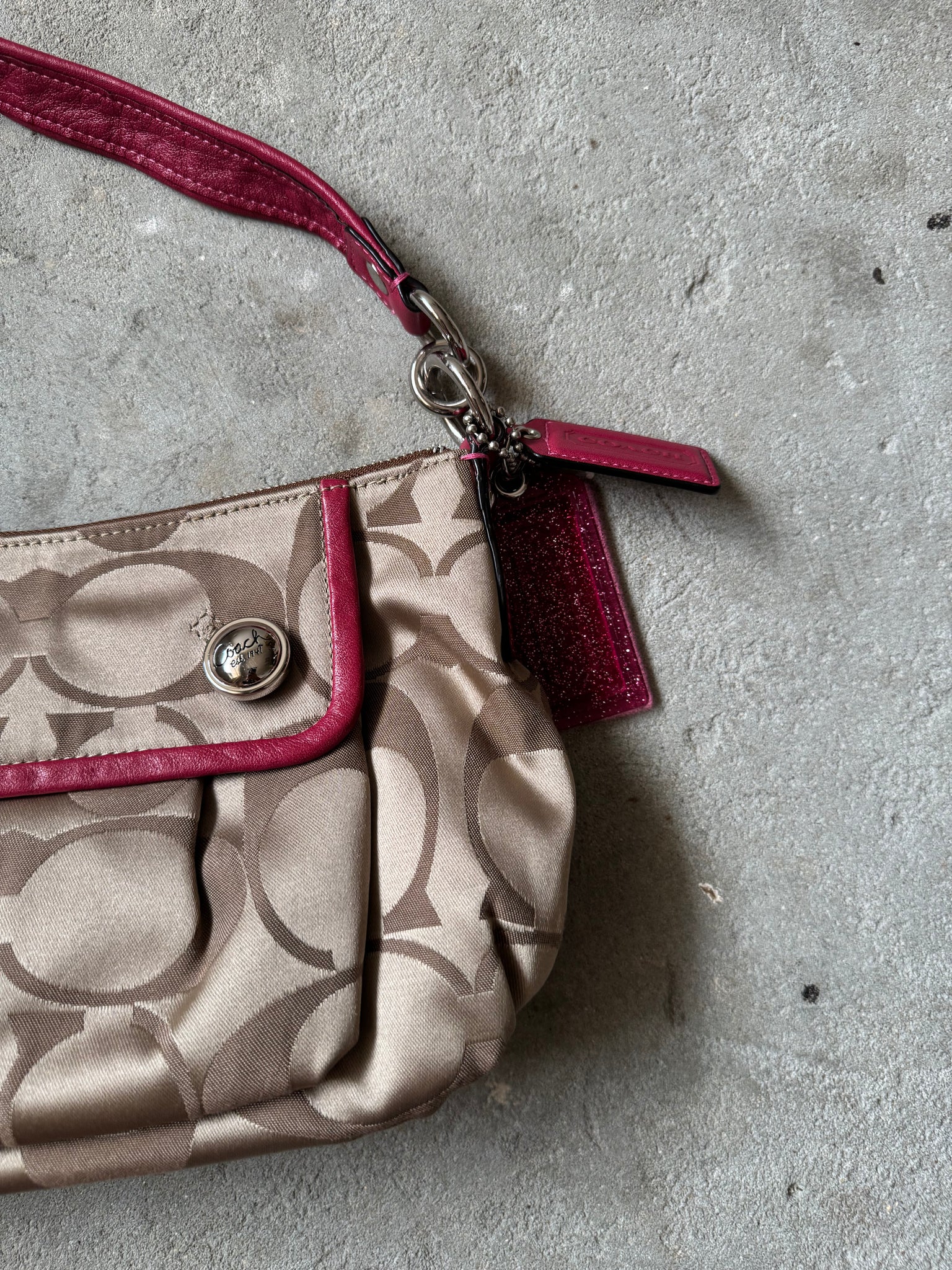 Coach 2Way Signature Shoulder Bag Beige/Pink