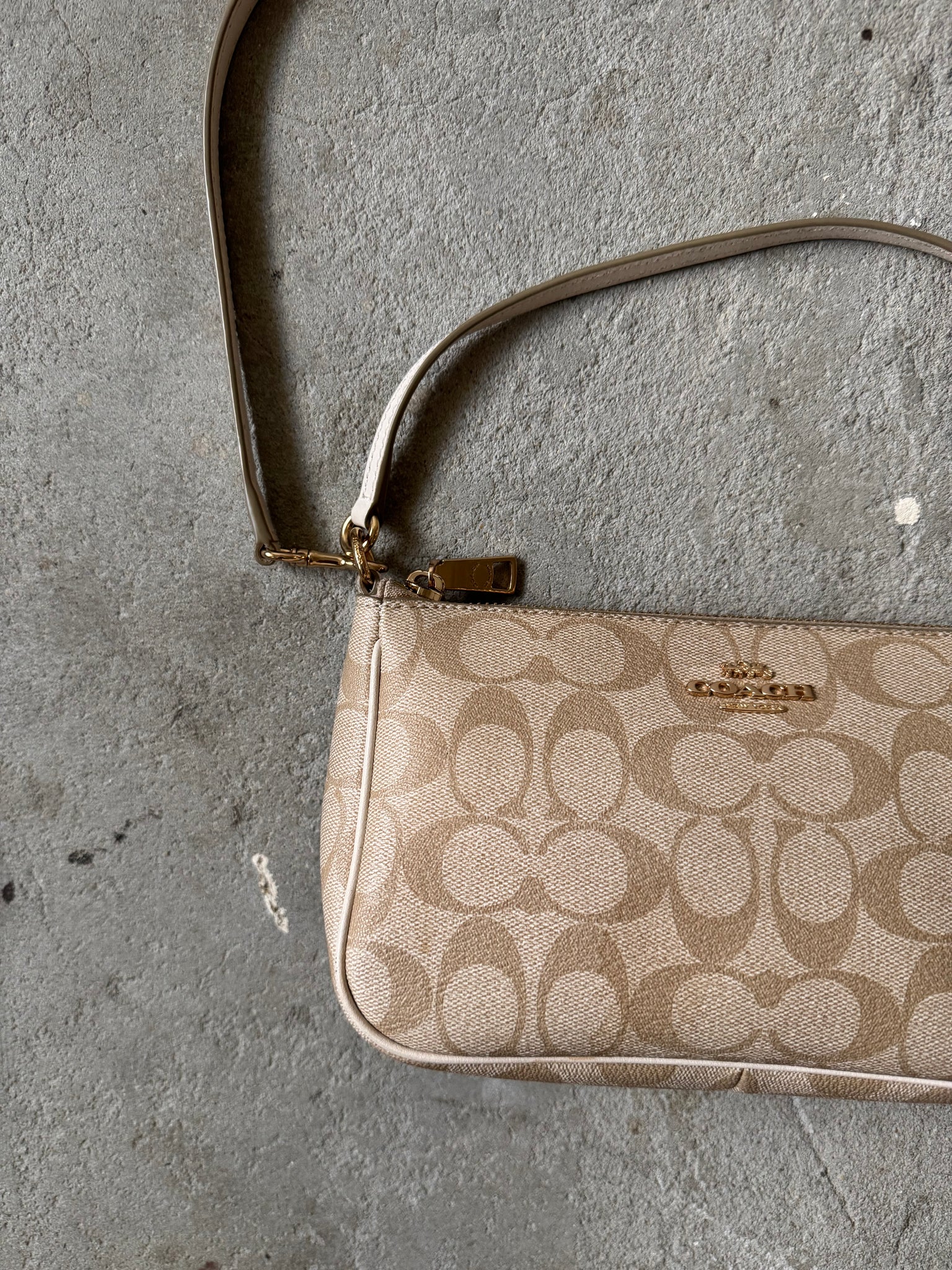 Coach 2Way Signature Nolita 19 Shoulder Bag Beige/White