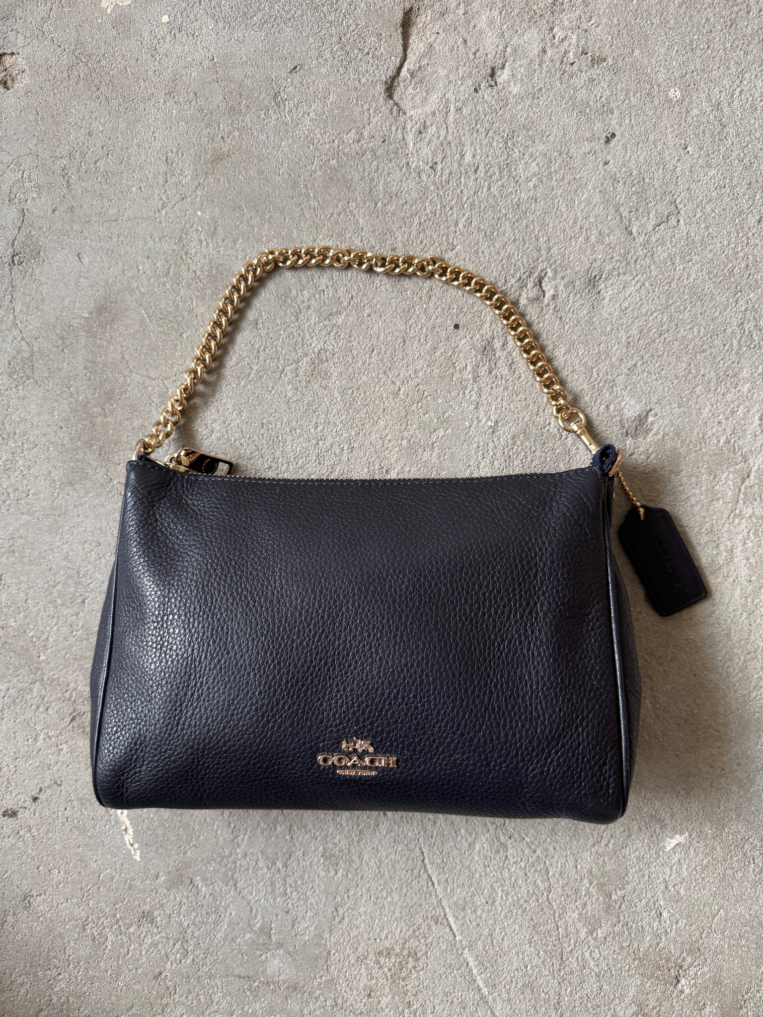 Coach Carrie Chain Shoulder Bag Black