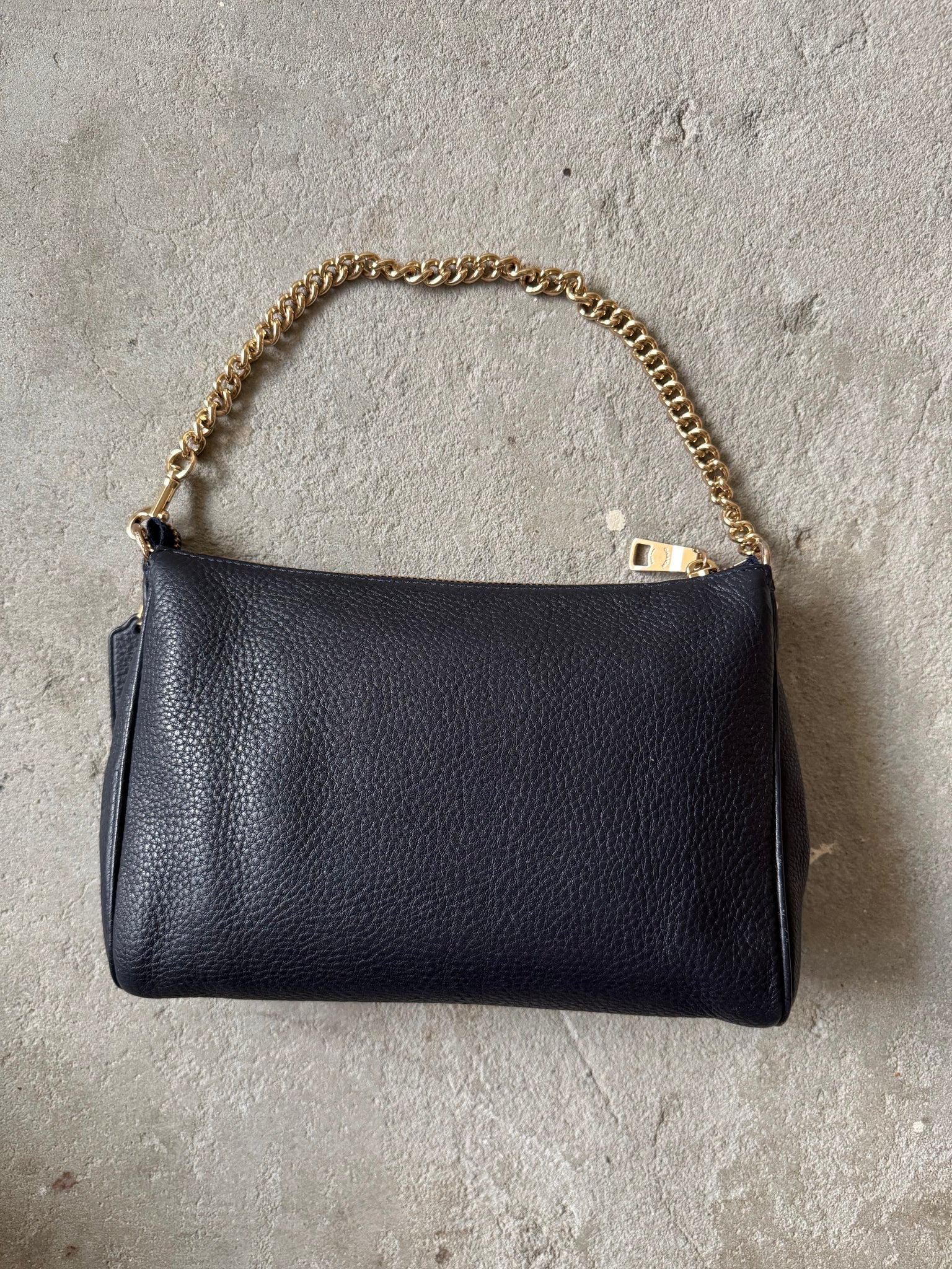 Coach Carrie Chain Shoulder Bag Black