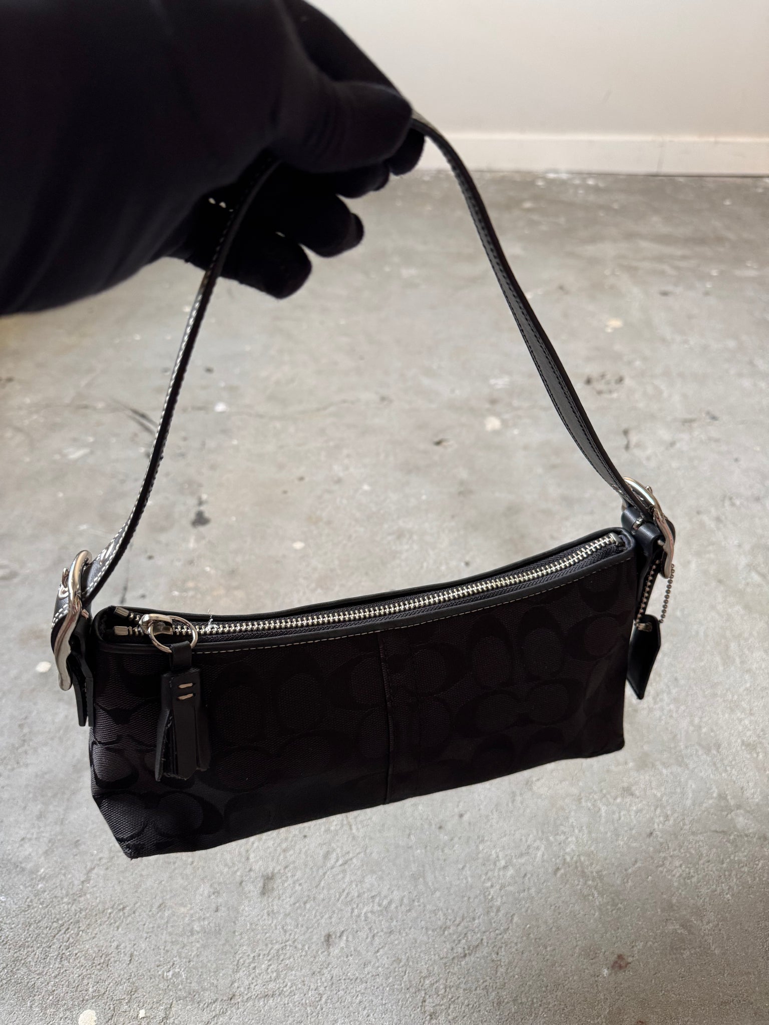 Coach Signature Hampton Baguette Shoulder Bag Black