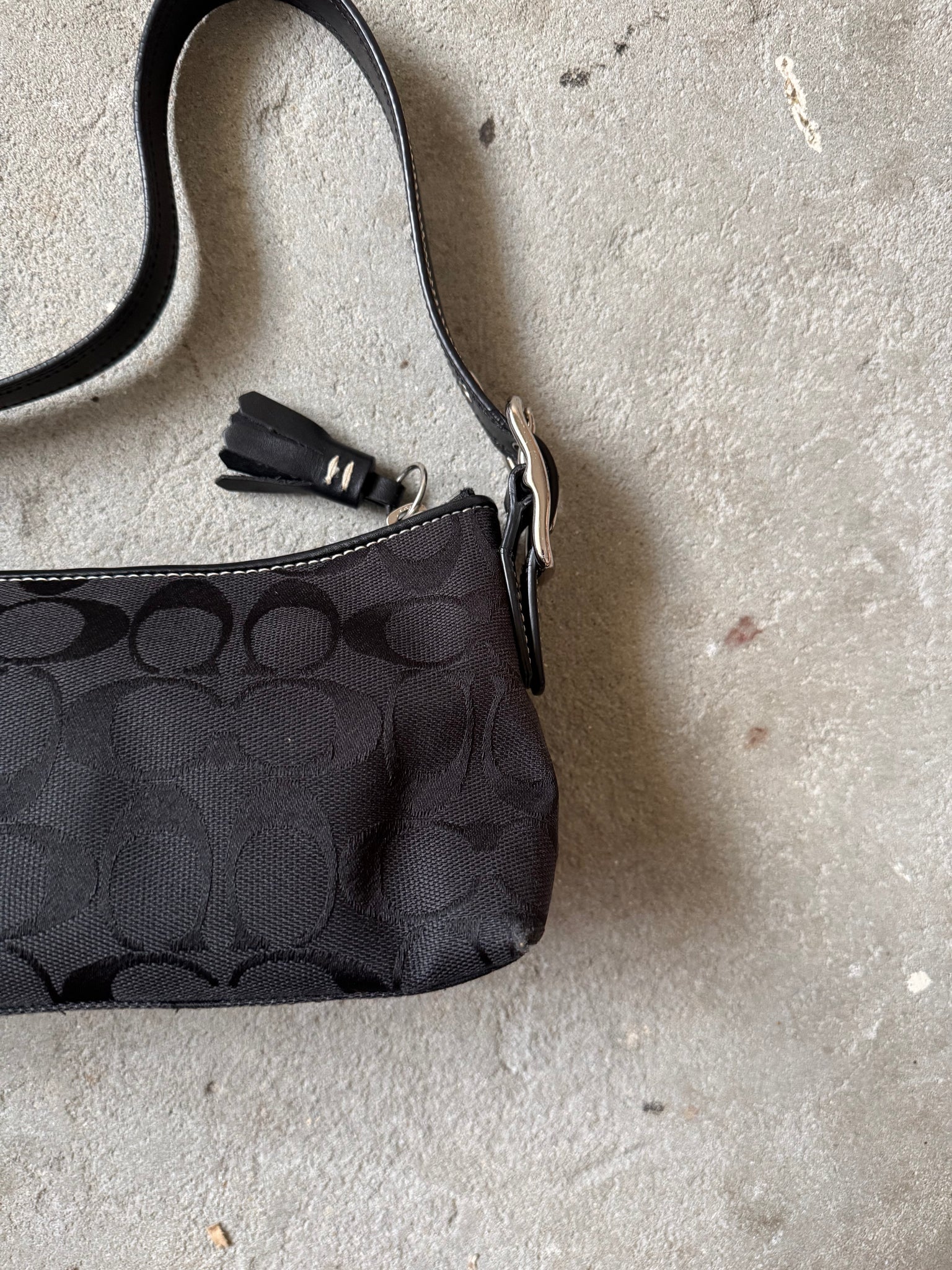 Coach Signature Hampton Baguette Shoulder Bag Black